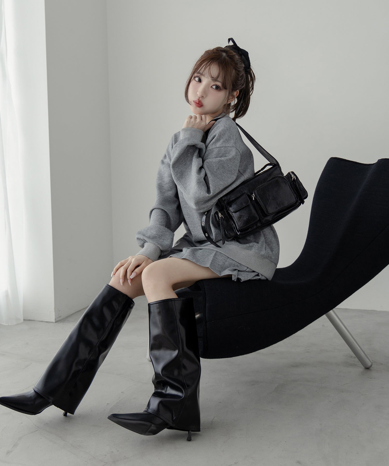 【 セットアップ 】オーバースウェットトップス + プリーツミニスカート SET / oversweat tops + pleated mini skirt SET