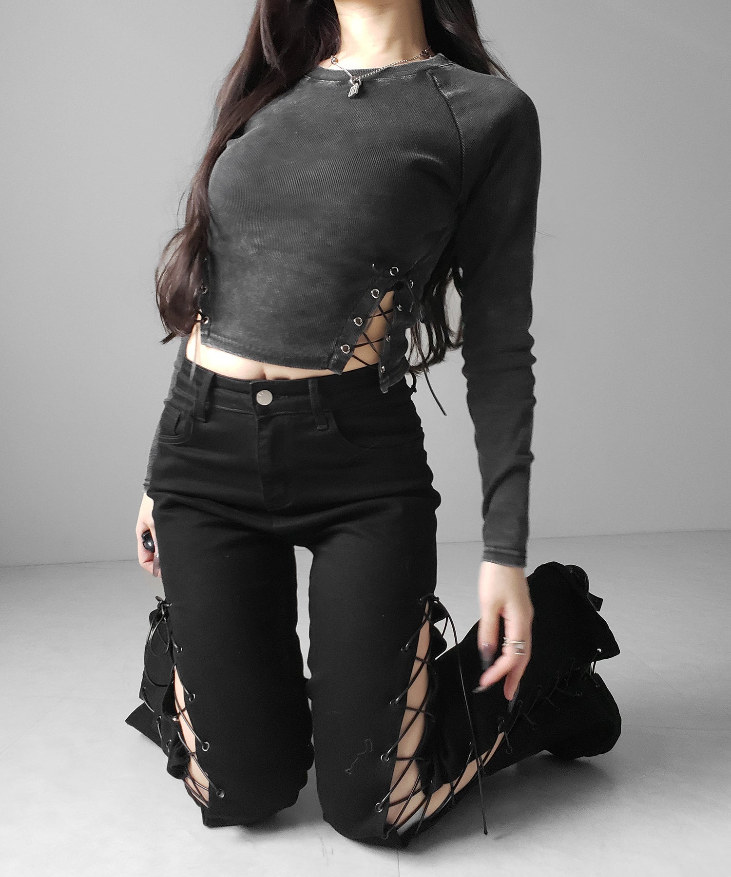 ヴィンテージサイドレースアップカットアウトショートロンT / vintage side lace up cutout short long sleeve T-shirts