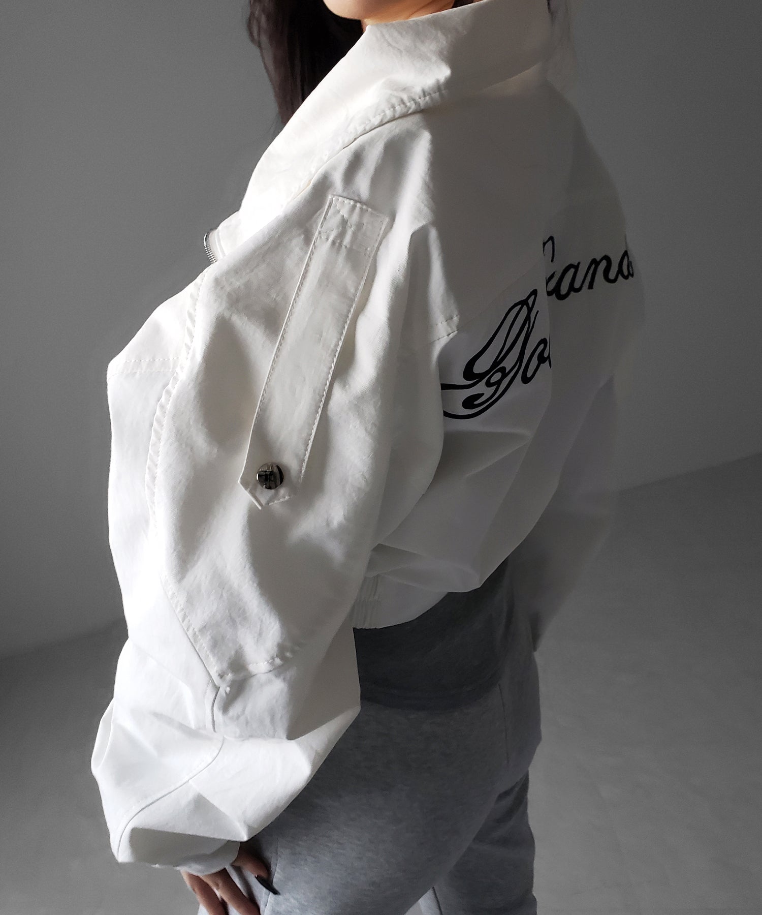 レタリングバックロゴスタンドカラーショートブルゾン / lettering back logo stand collar short blouson