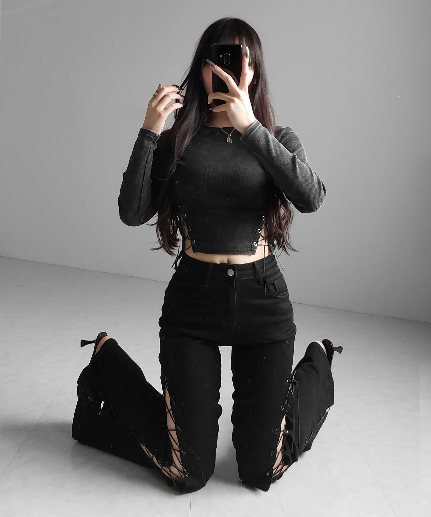 ヴィンテージサイドレースアップカットアウトショートロンT / vintage side lace up cutout short long sleeve T-shirts