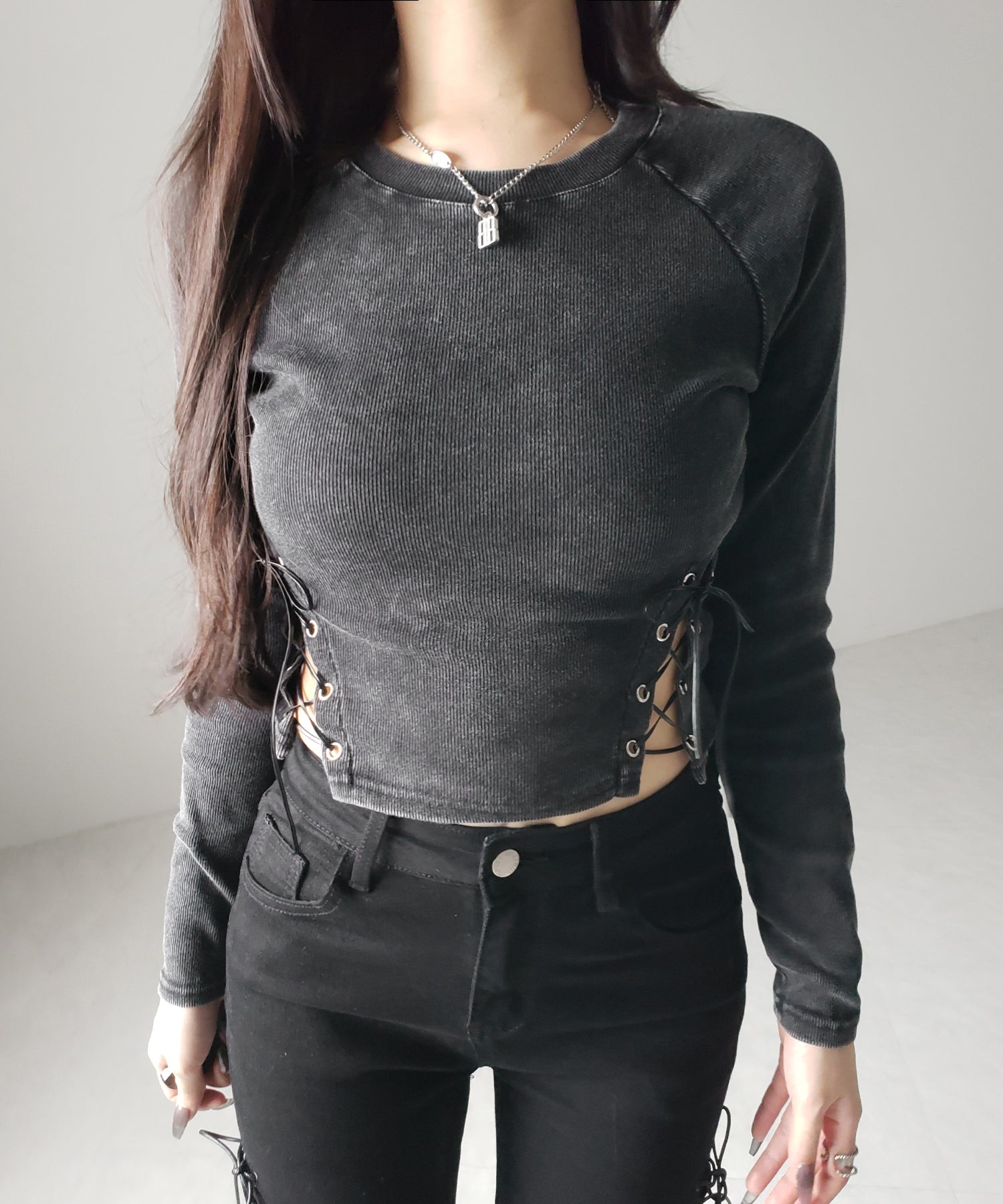 ヴィンテージサイドレースアップカットアウトショートロンT / vintage side lace up cutout short long sleeve T-shirts