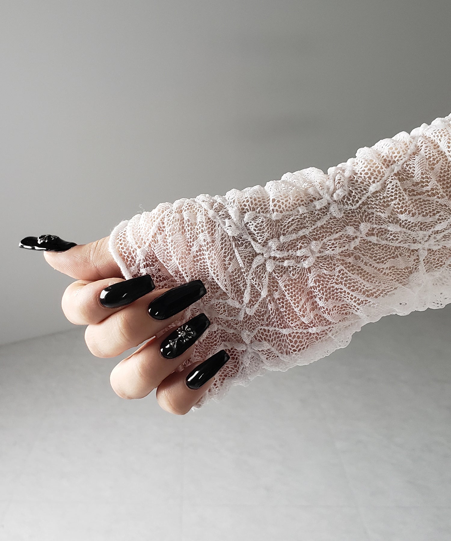 【 2color /2WAY 】ワンショルルーズシアーレーストップス / one shoulder loose sheer lace tops
