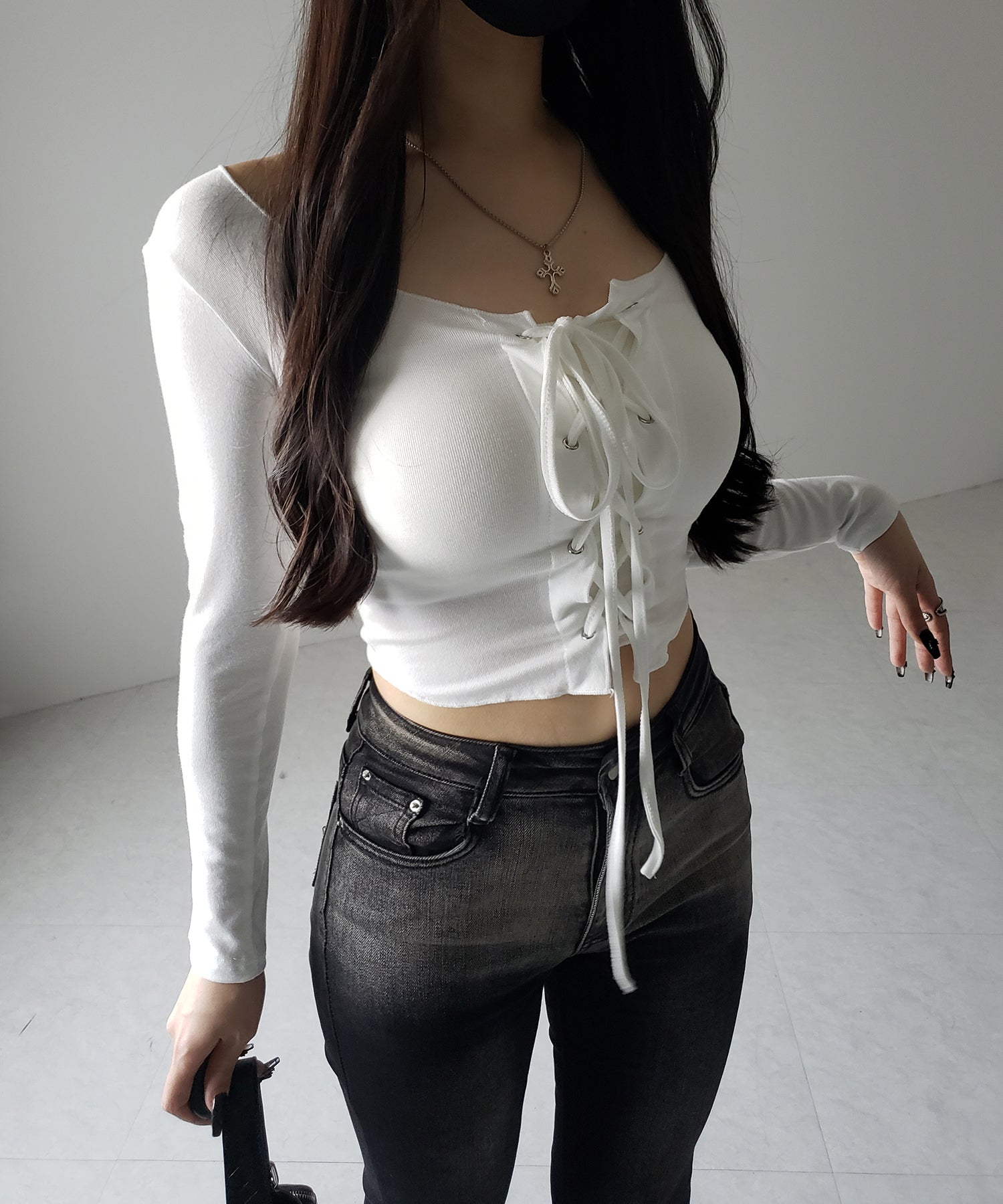 【 3color 】レースアップフロントリボンショートスリムトップス / lace up front ribbon short slim tops