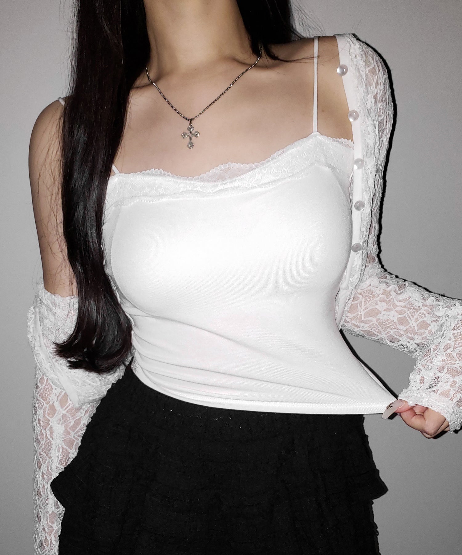 【 3color 】レース切替スクエアクロップドキャミソール / Lace switched square cropped camisole