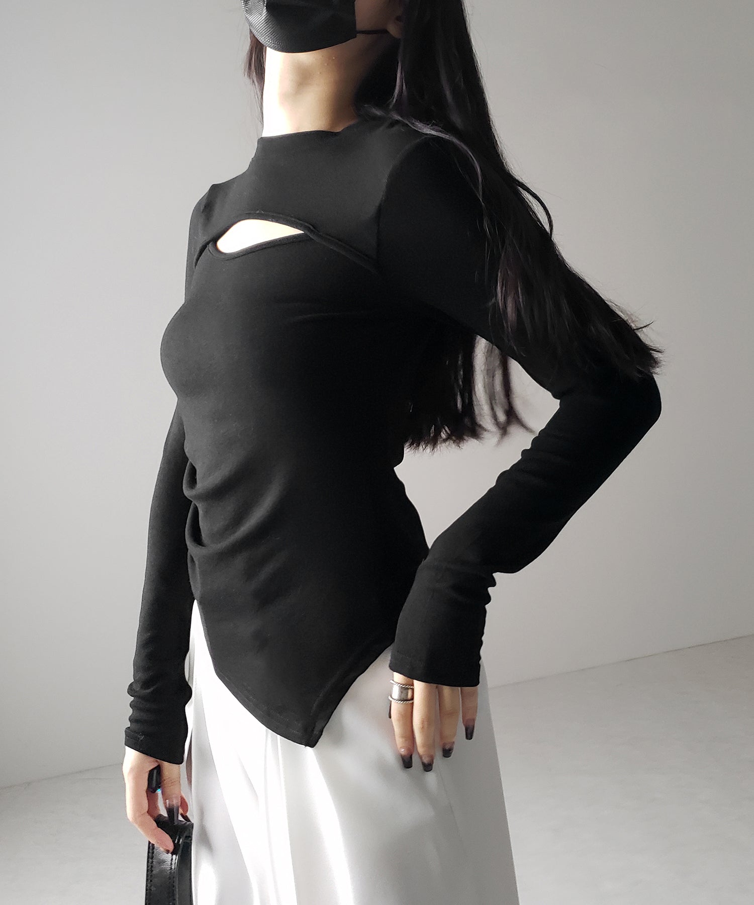 【 3color 】カットアウトサイドシャーリングアシンメトリートップス / cut-out side shirring asymmetry tops