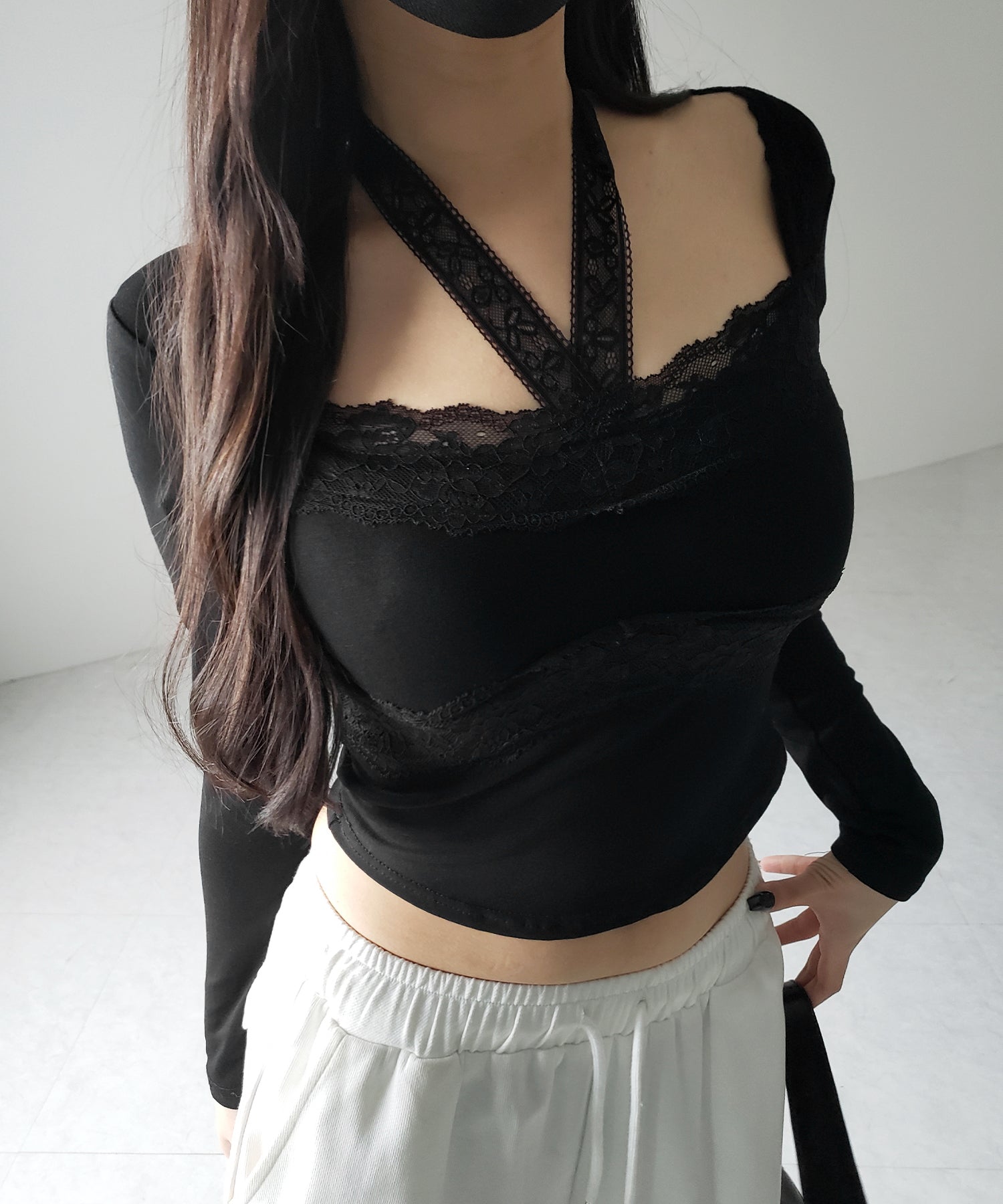 【 2color / 2WAY 】クロスネックレースリボンスクエアカットソートップス / cross neck lace ribbon square cutsaw tops