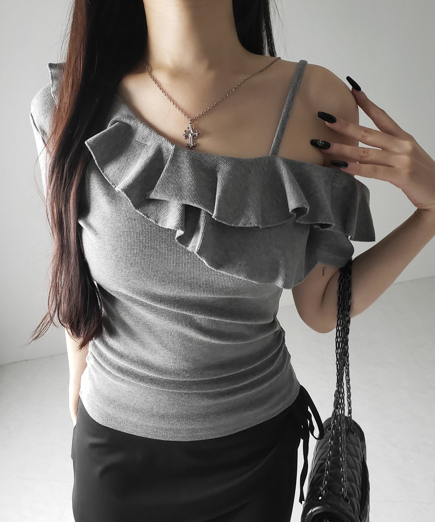 ワンショルストラップフリルリブTシャツ / one shoulder strap frill ribbed T-shirt