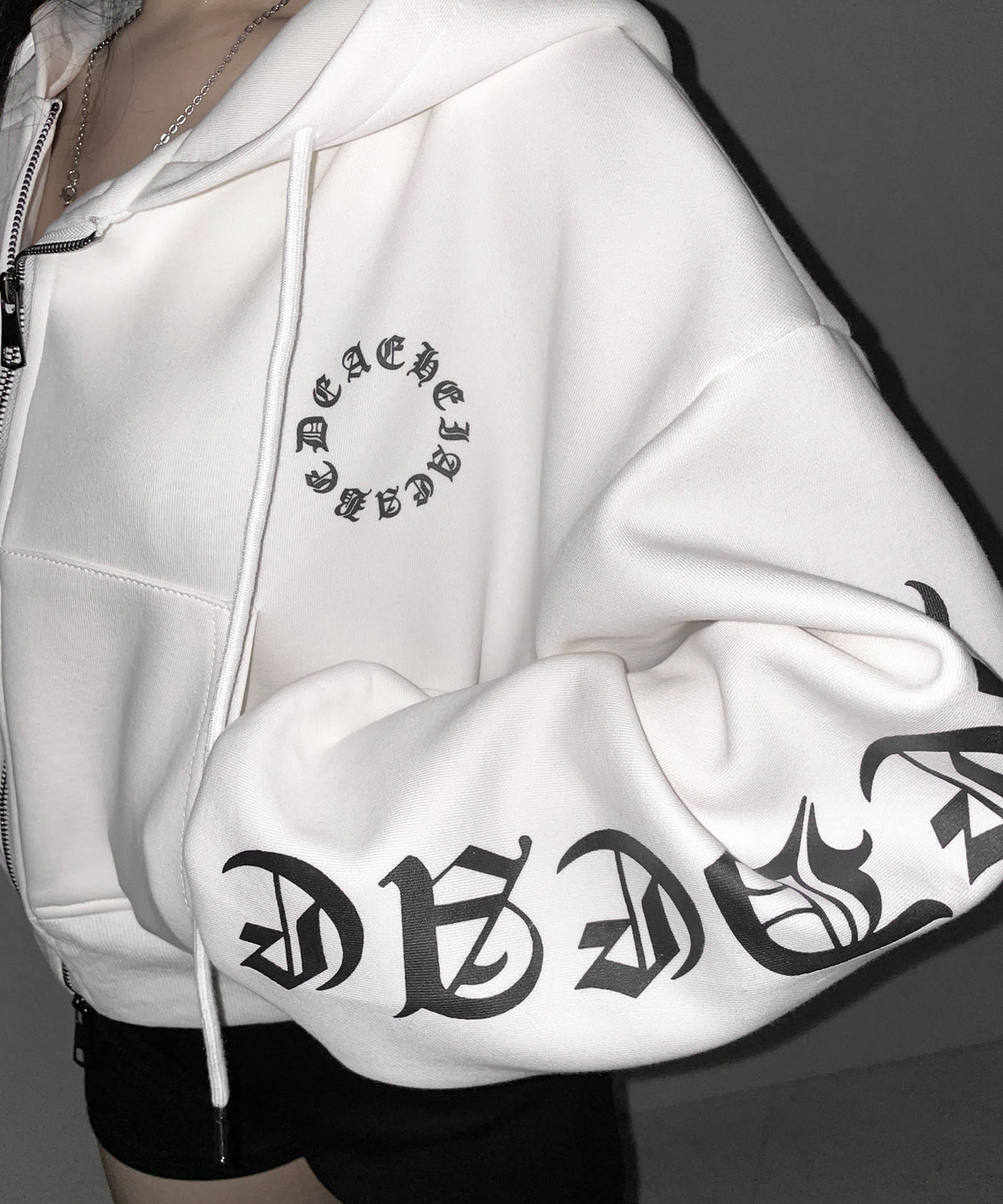 グランジロゴダブルジップショートパーカー / grunge logo double zip short hoodie