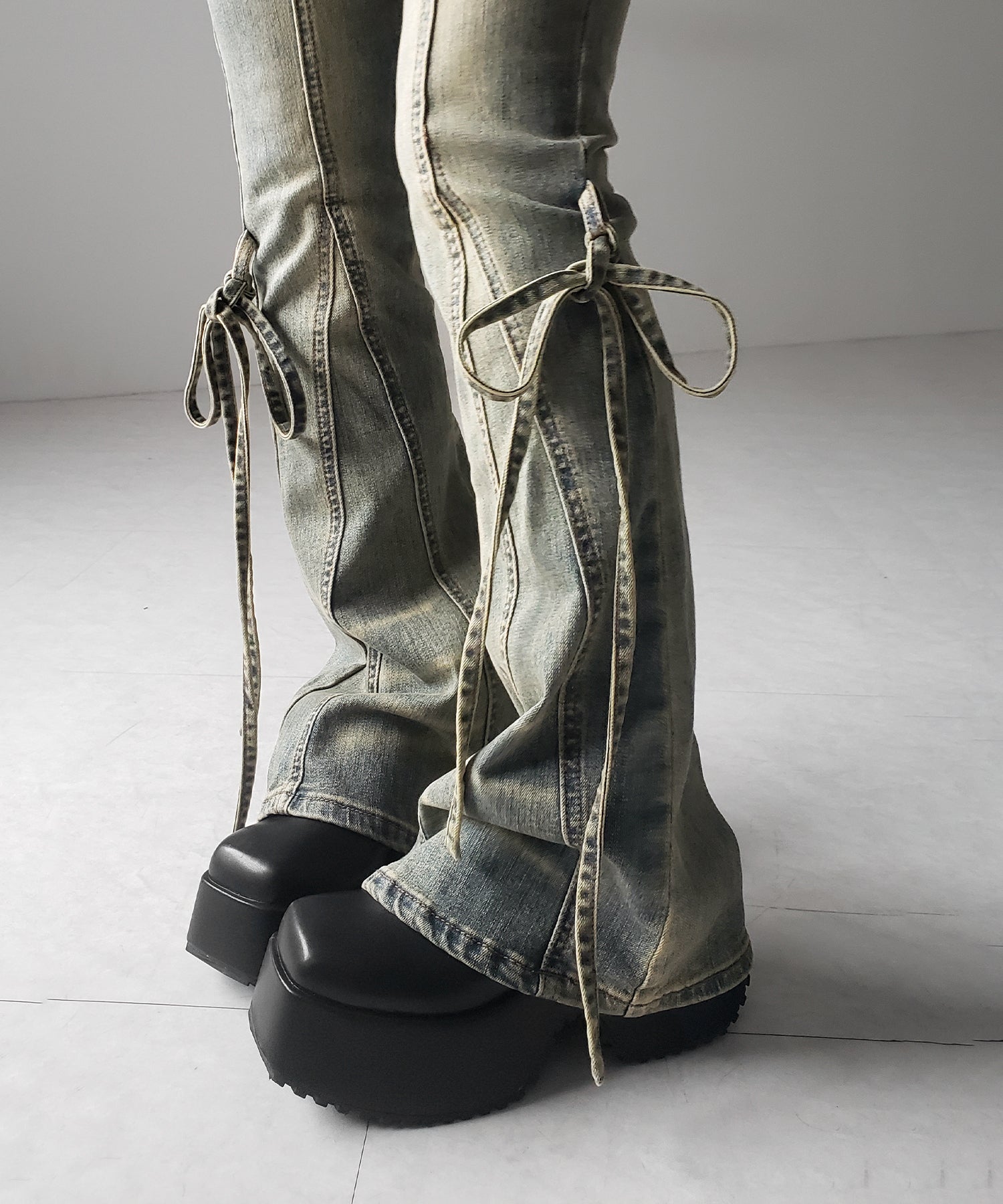 【 2color / 4size 】ストラップリボンヴィンテージストレッチフレアデニム / strap ribbon vintage stretch flare denim