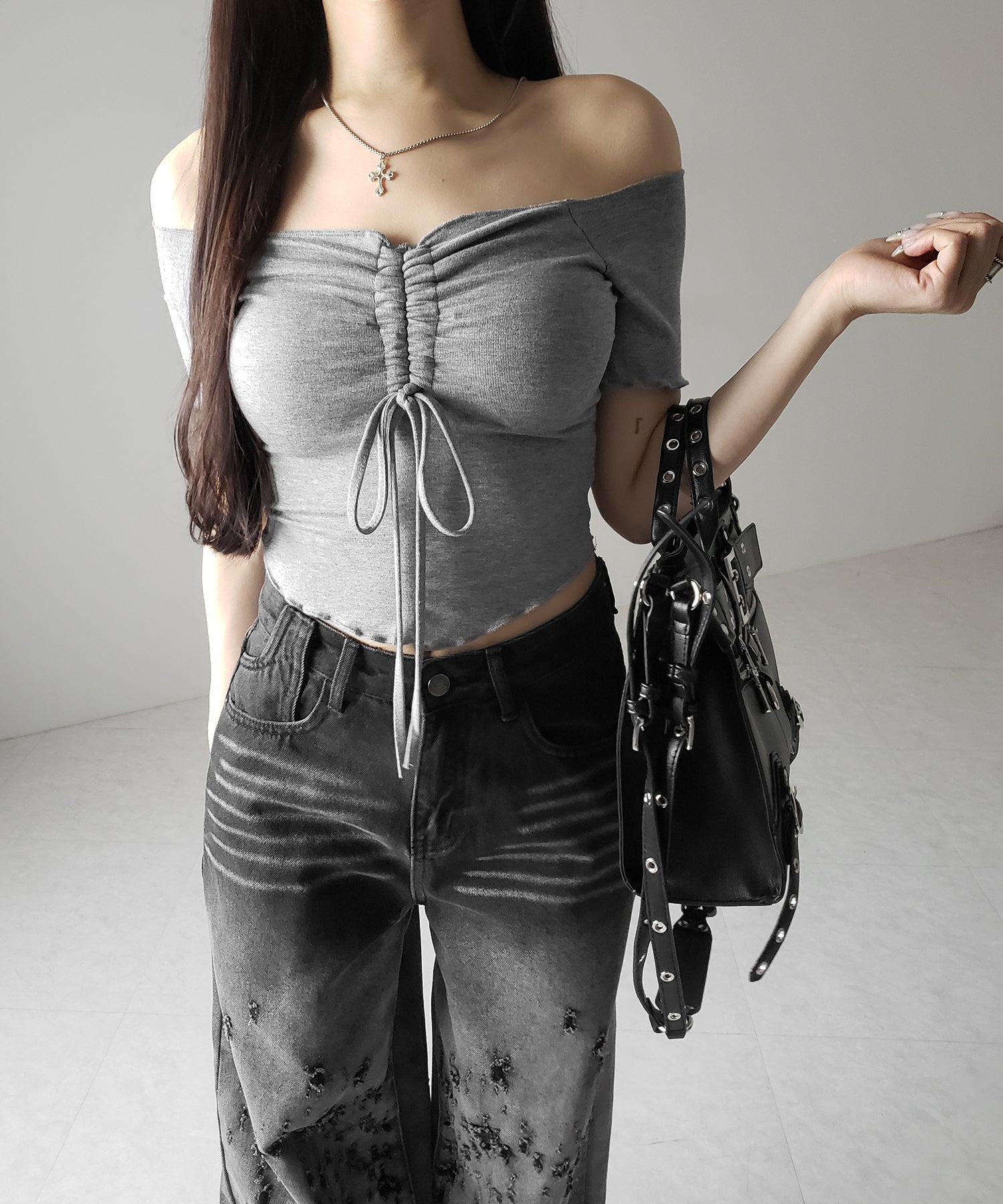 【 3color 】シャーリングリボンオフショルメローTシャツ / shirring ribbon off-shoulder mellow T-shirt