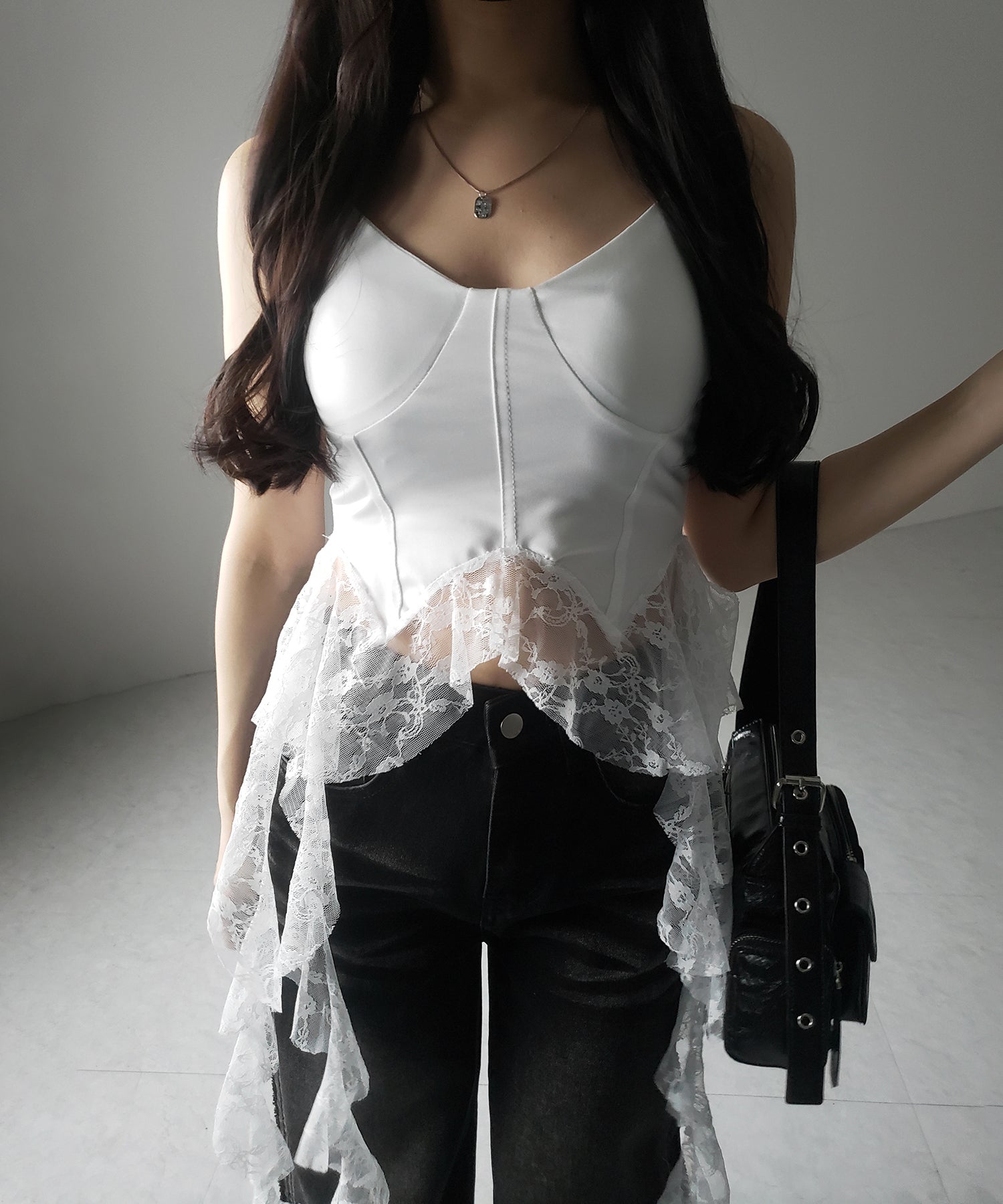 【 2color 】レースフリルレイヤードビスチェキャミソール / lace frill layered bustier camisole