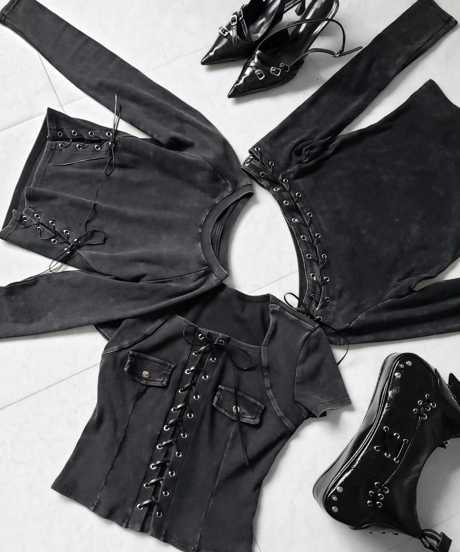 ヴィンテージサイドレースアップカットアウトショートロンT / vintage side lace up cutout short long sleeve T-shirts