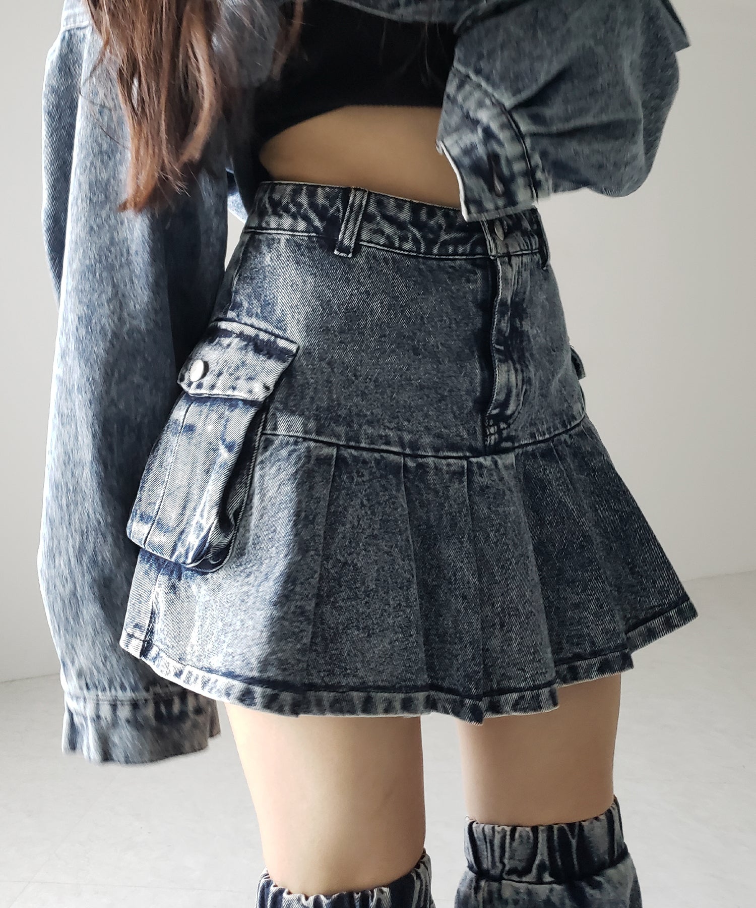【 セットアップ着用可能 】ヴィンテージケミカルブリーチプリーツデニムミニスカート / vintage bleached pleated denim mini skirt
