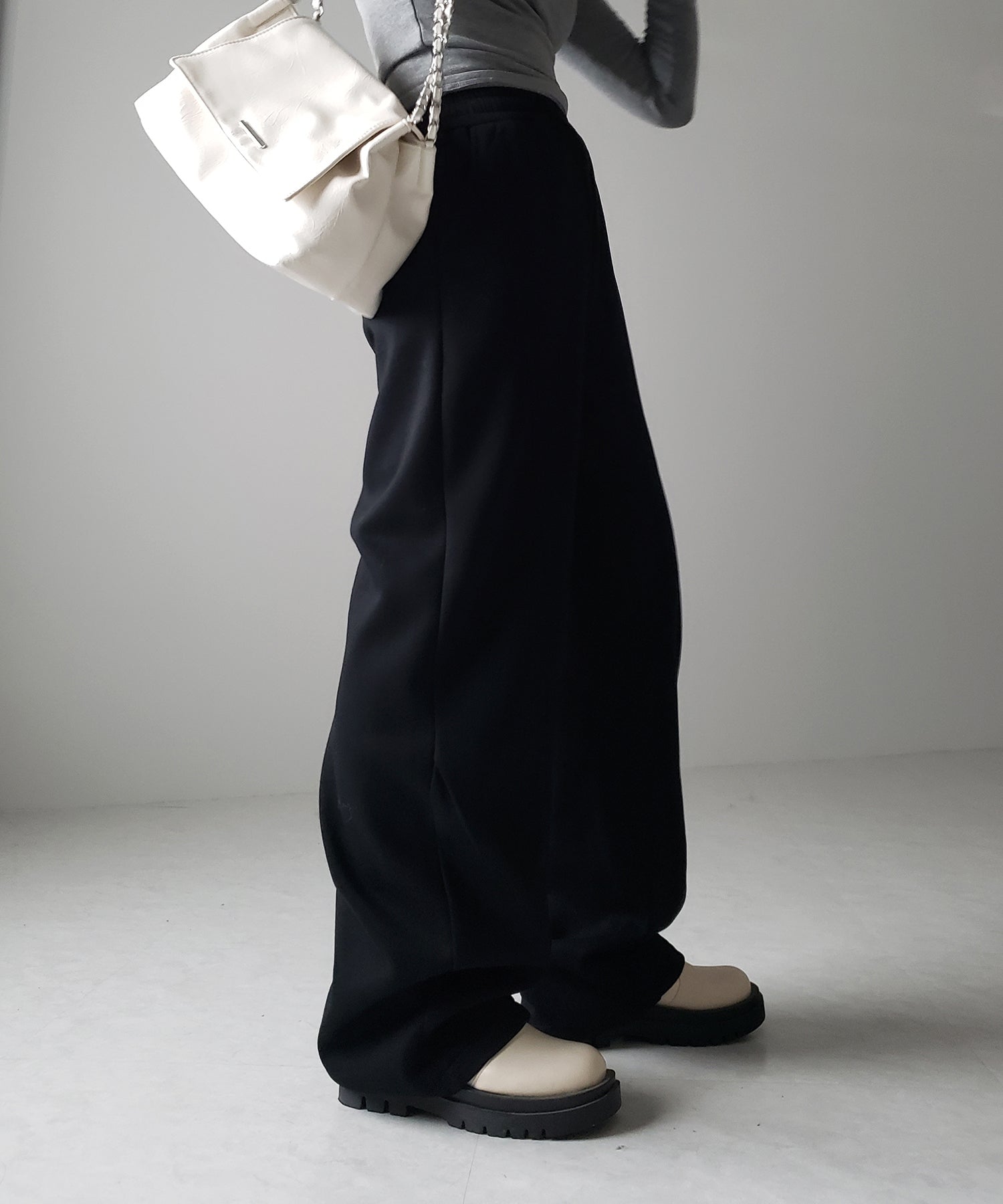 【 裏起毛 】カーブラインサイドタックワイドスウェットパンツ