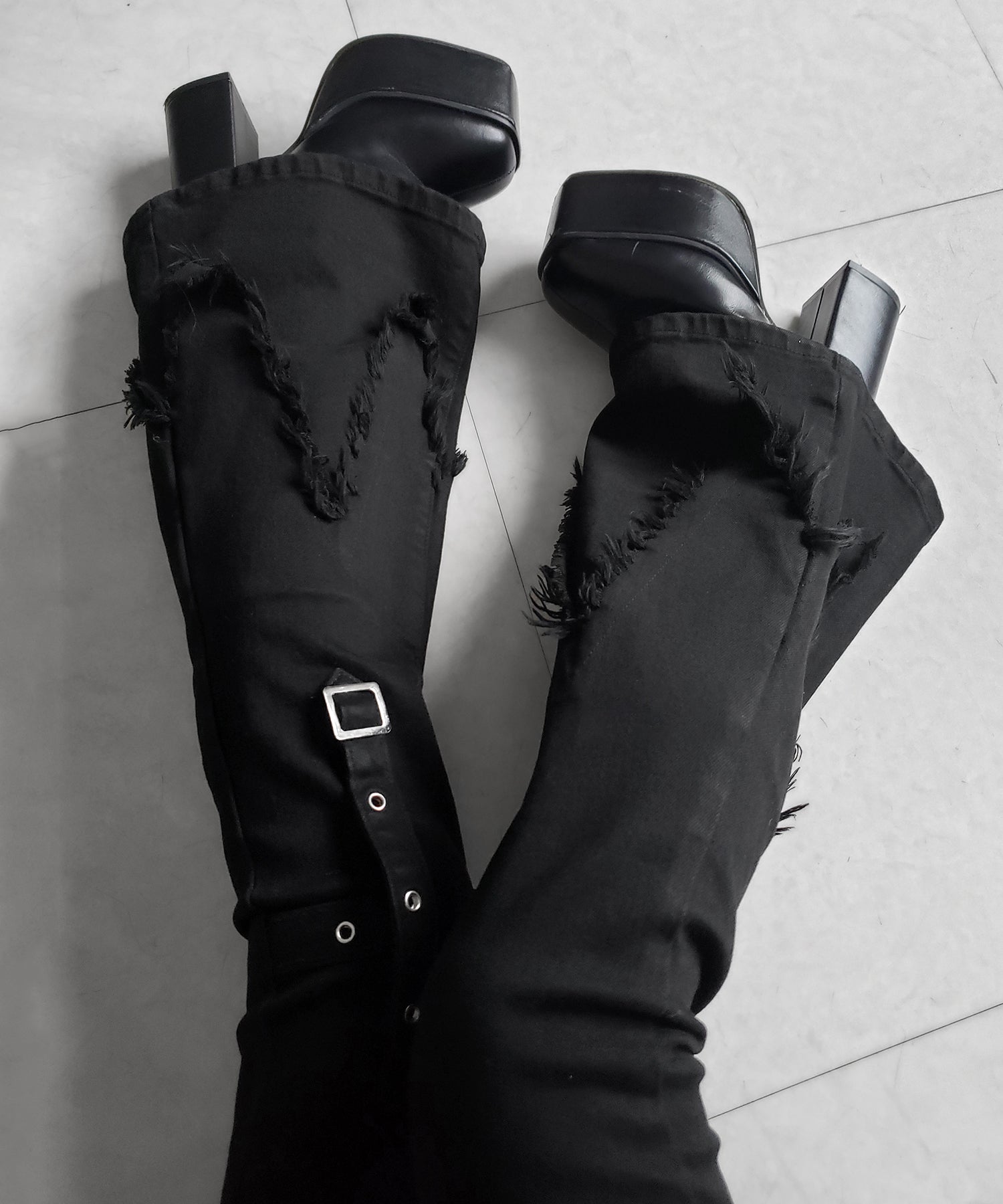 クロスデザインヴィンテージライクフリンジストレッチフレアデニム / cross design vintage-like fringe stretch flare denim