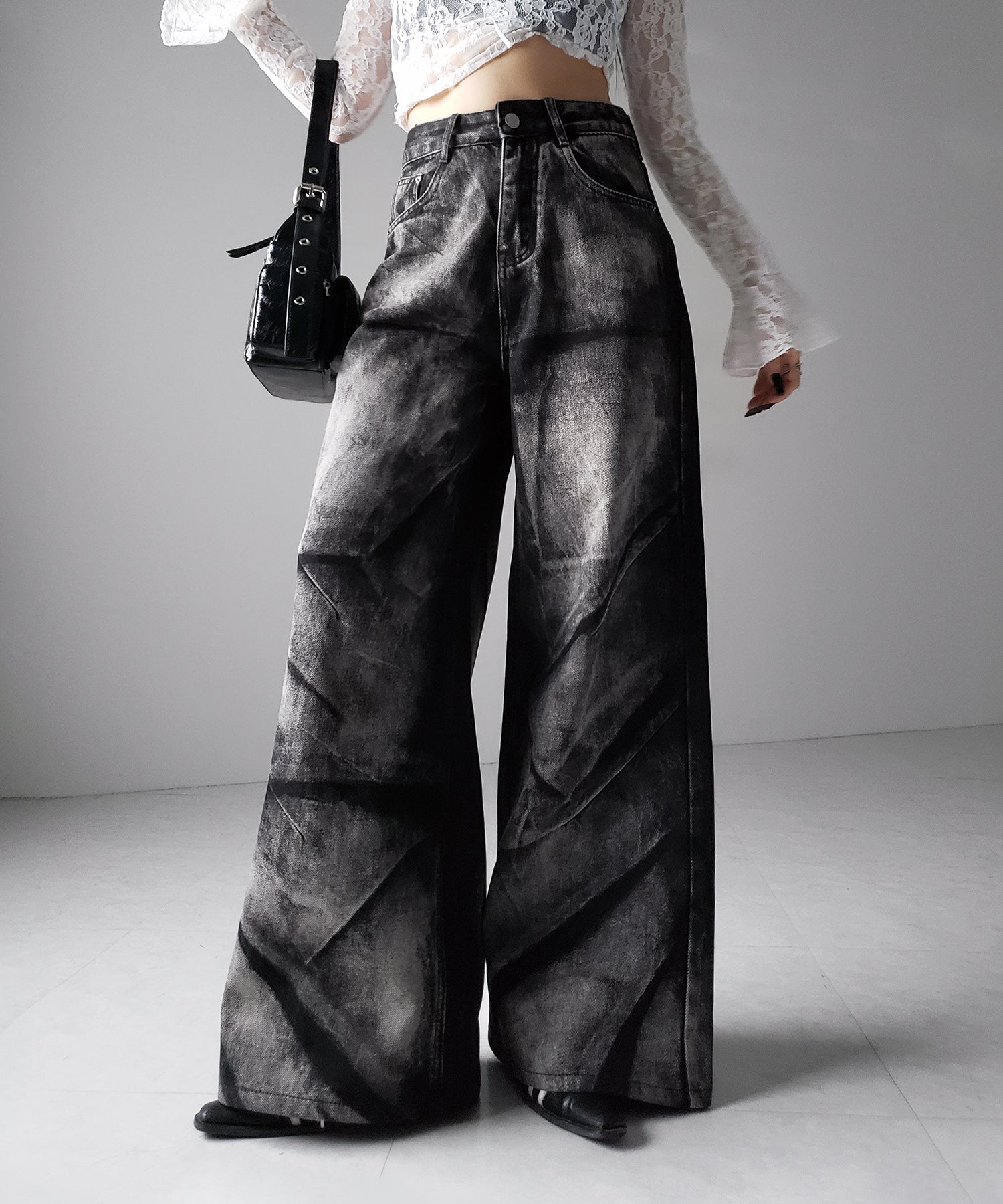 【 4size 】CRACKクラッシュヘビーブリーチブラックワイドデニム / CRACK crash heavy bleach black wide denim