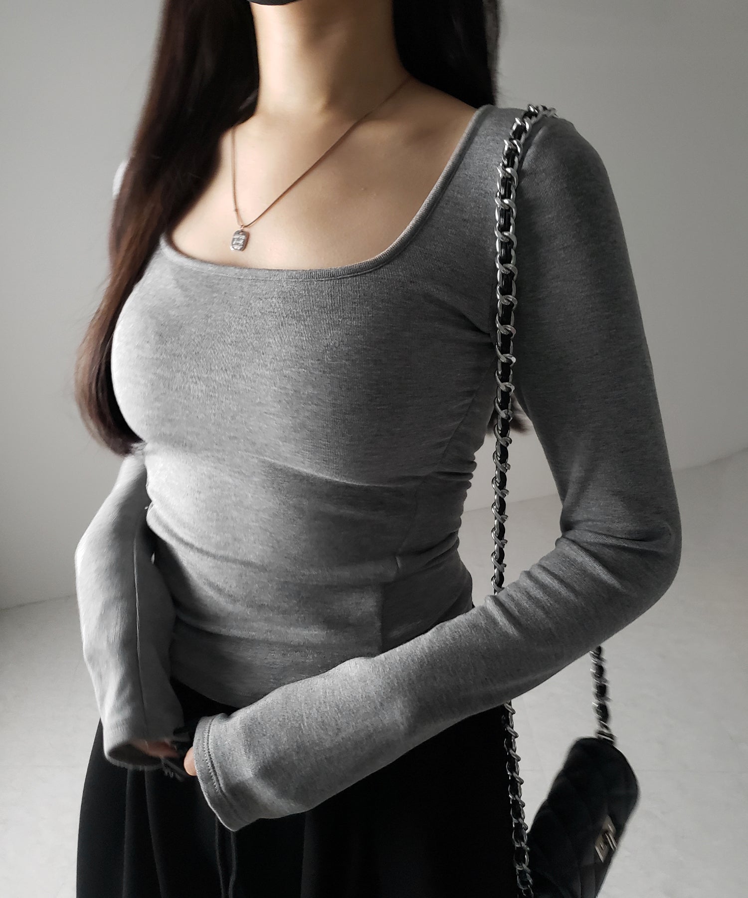 【 裏起毛 / カップ付き 】スクエアネックスリムカットソートップス