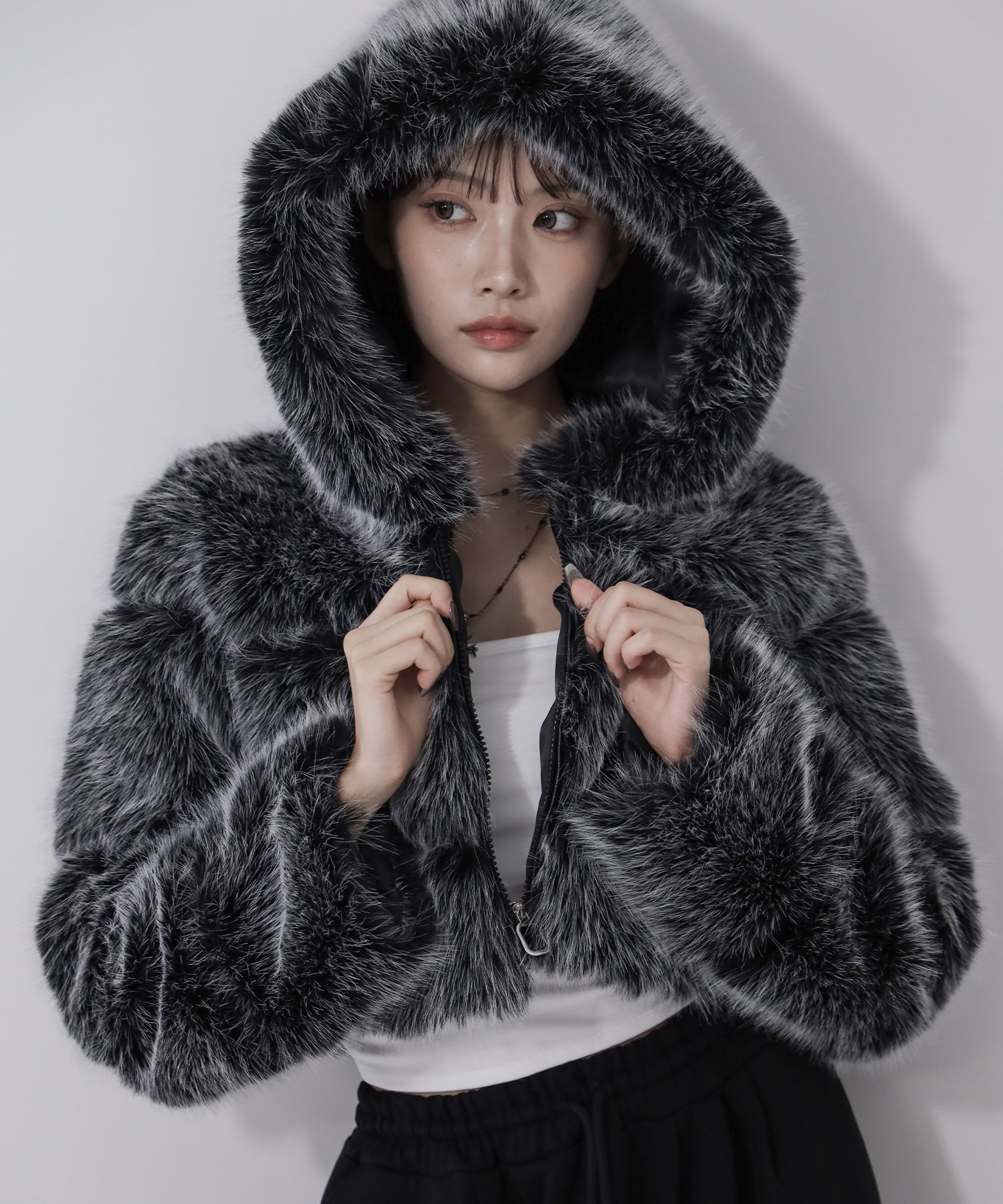 フェイクファーフーディショートコート / fake fur hoodie short coat