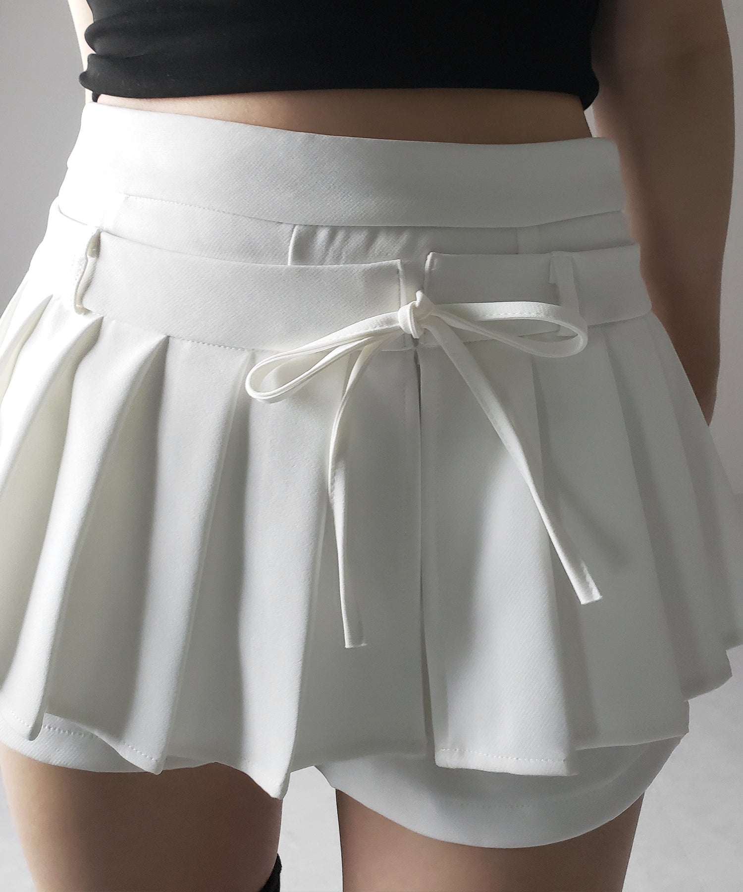 ストラップリボンプリーツショートパンツ / strap ribbon pleated short pants