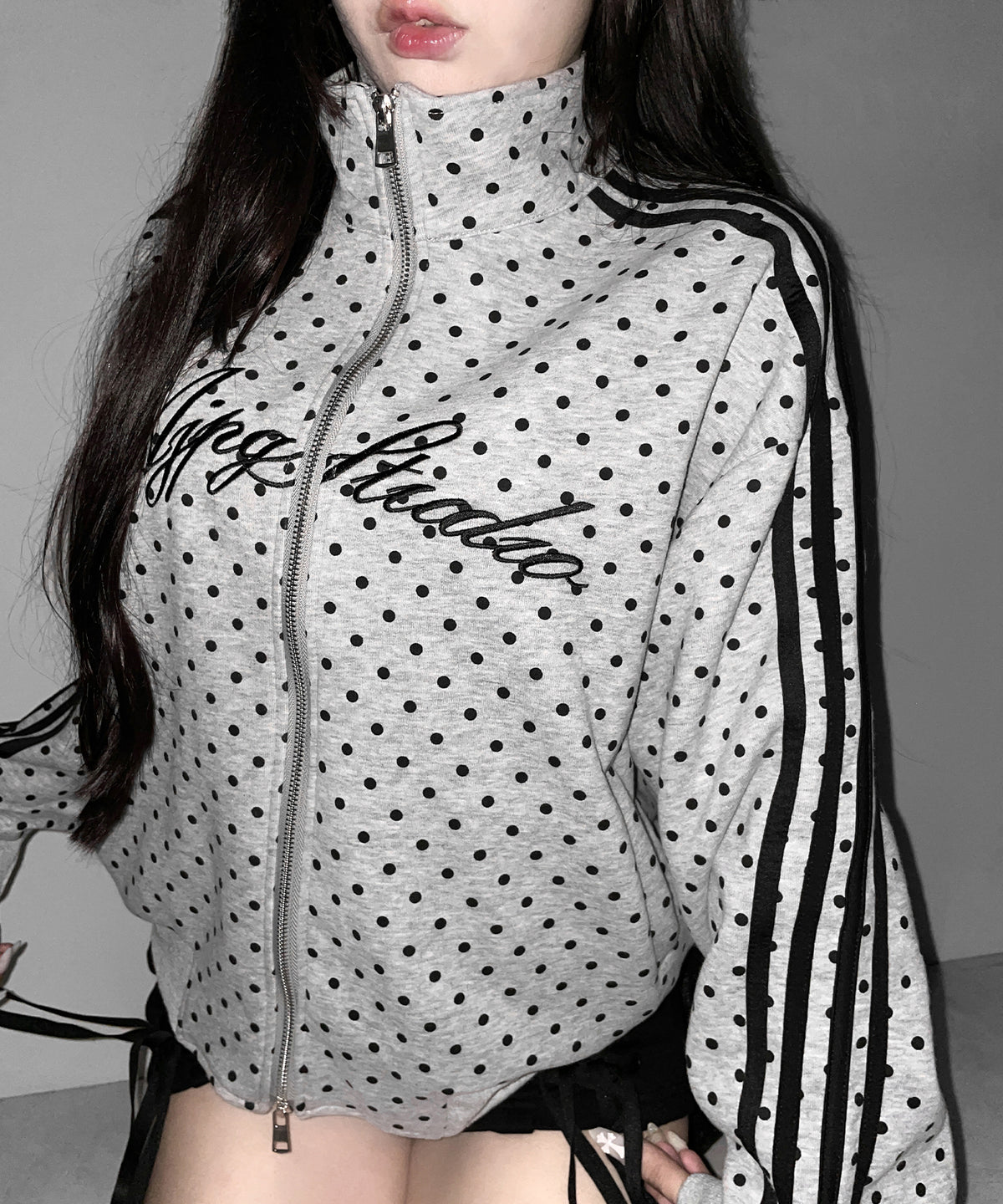 レタリングロゴ刺繍ドットラインオーバースウェットブルゾン / lettering logo embroidery dot line over sweat blouson