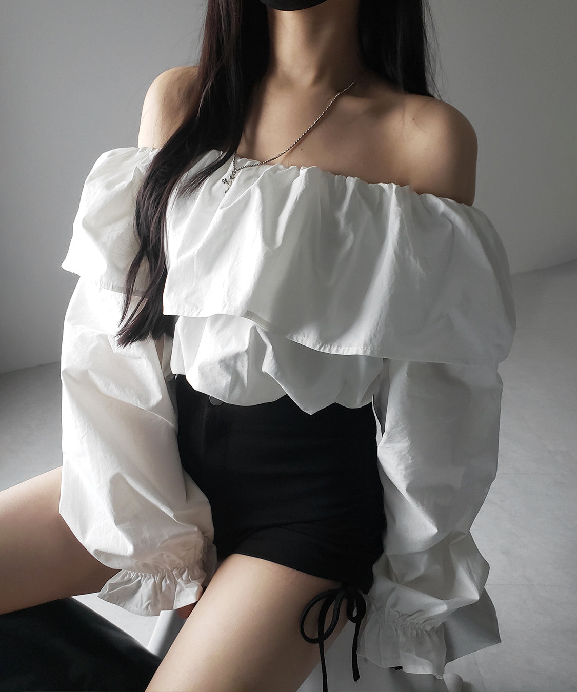 オフショルダーフリルショートブラウス /off shoulder frill short blouse