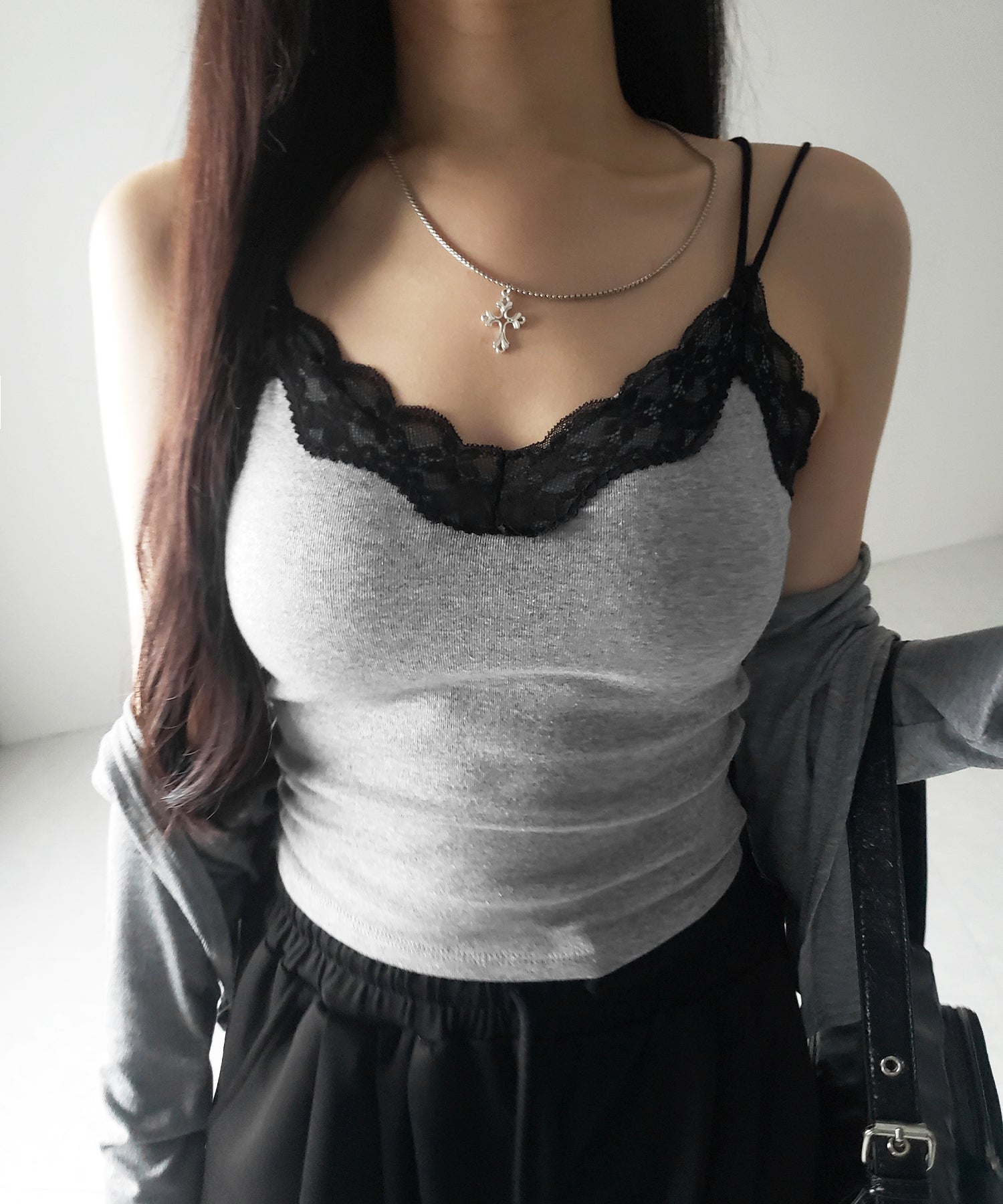 【 新色ピンク追加!カップ付き 】配色レースクロップドリブキャミソール / bicolor lace cropped rib camisole