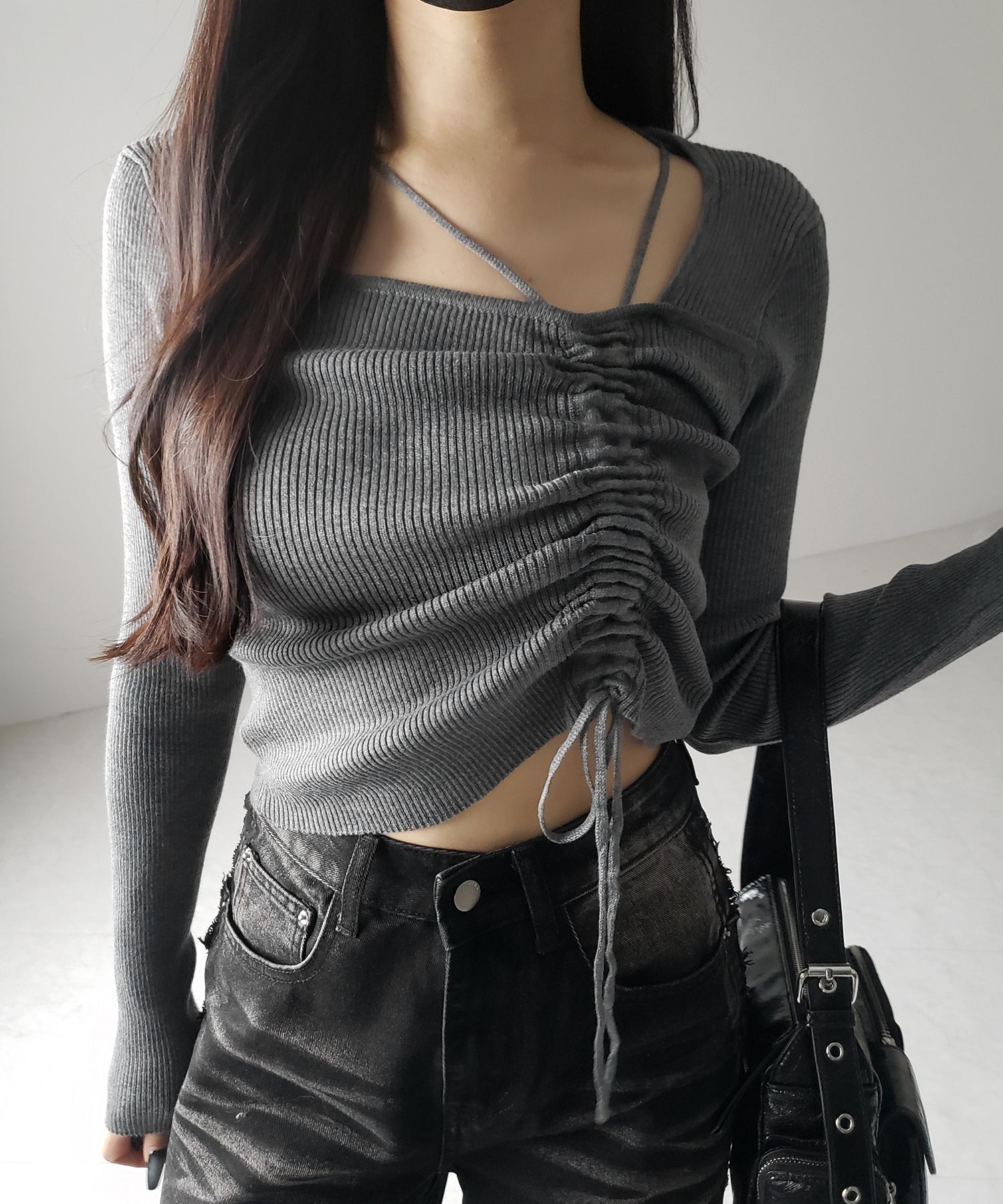 ダブルストラップシャーリングリボンリブニットトップス / double strap shirring ribbon ribbed knit tops