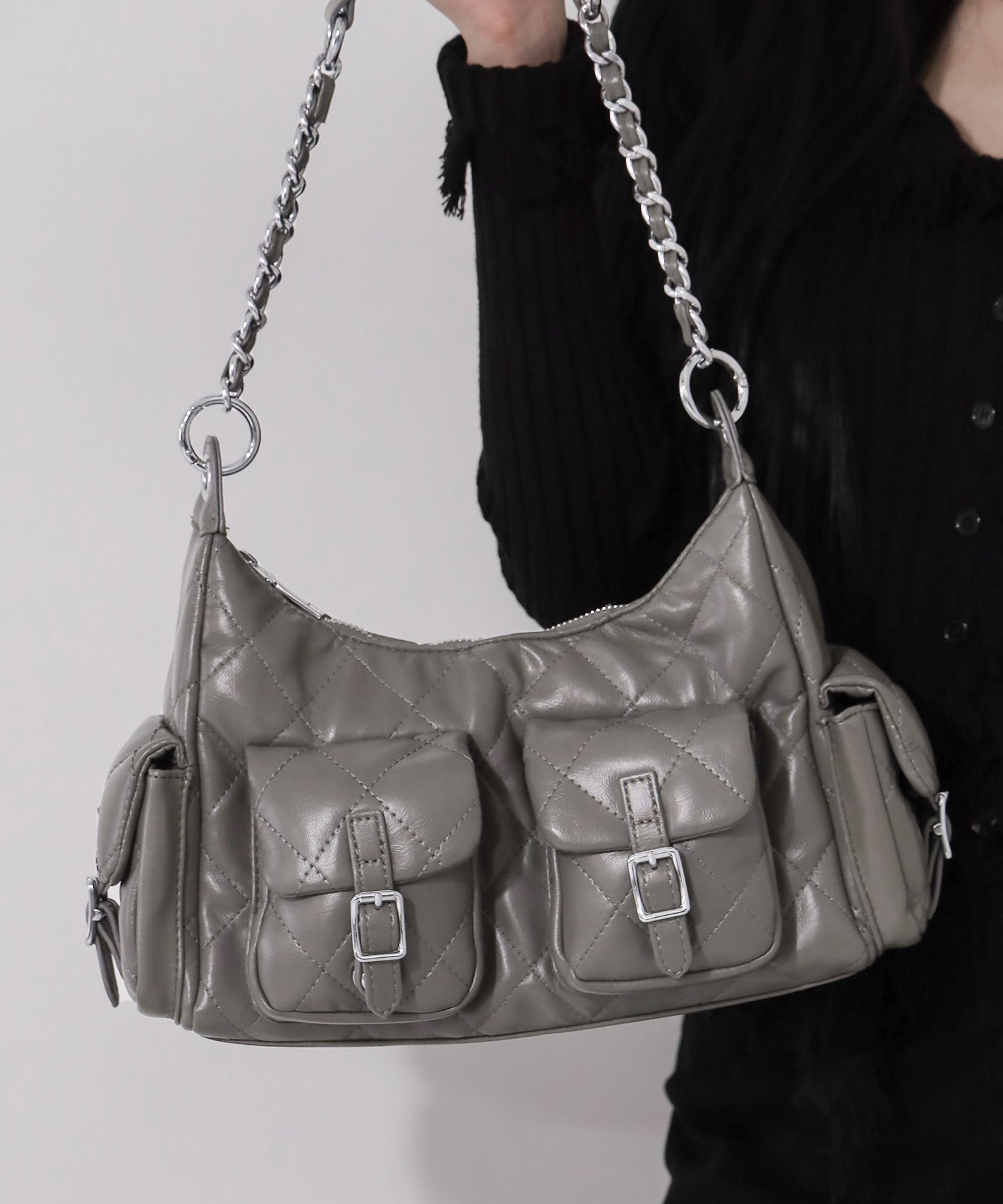 【 2WAY 】アウトポケットキルティングチェーンショルダーバッグ / 2WAY out pocket quilting chain shoulder bag