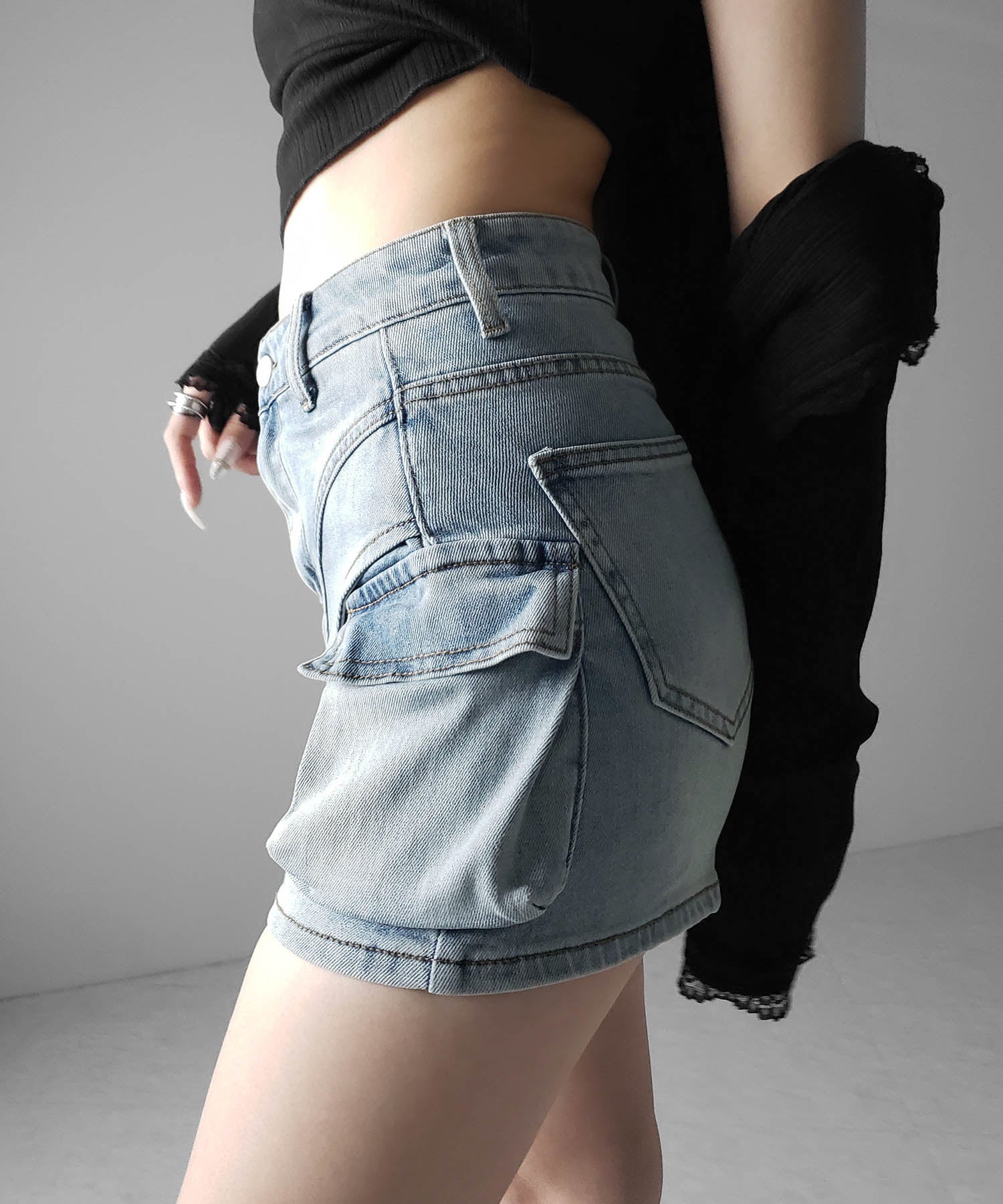 カーゴポケットレイヤードデニムミニスカパン / cargo pocket layered denim mini skirt pants