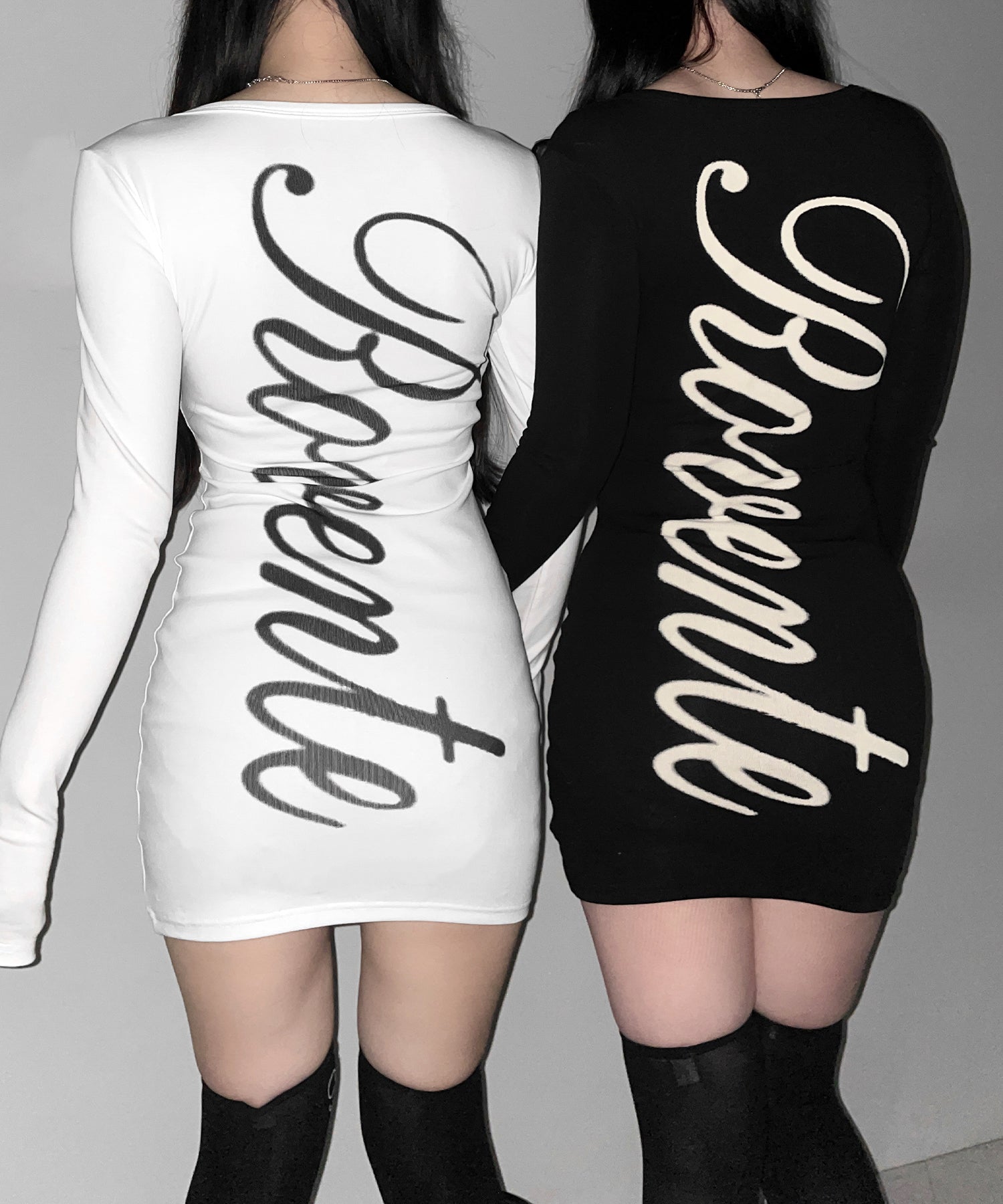 レタリングバックロゴスクエアタイトミニワンピース / lettering back logo square tight mini onepiece