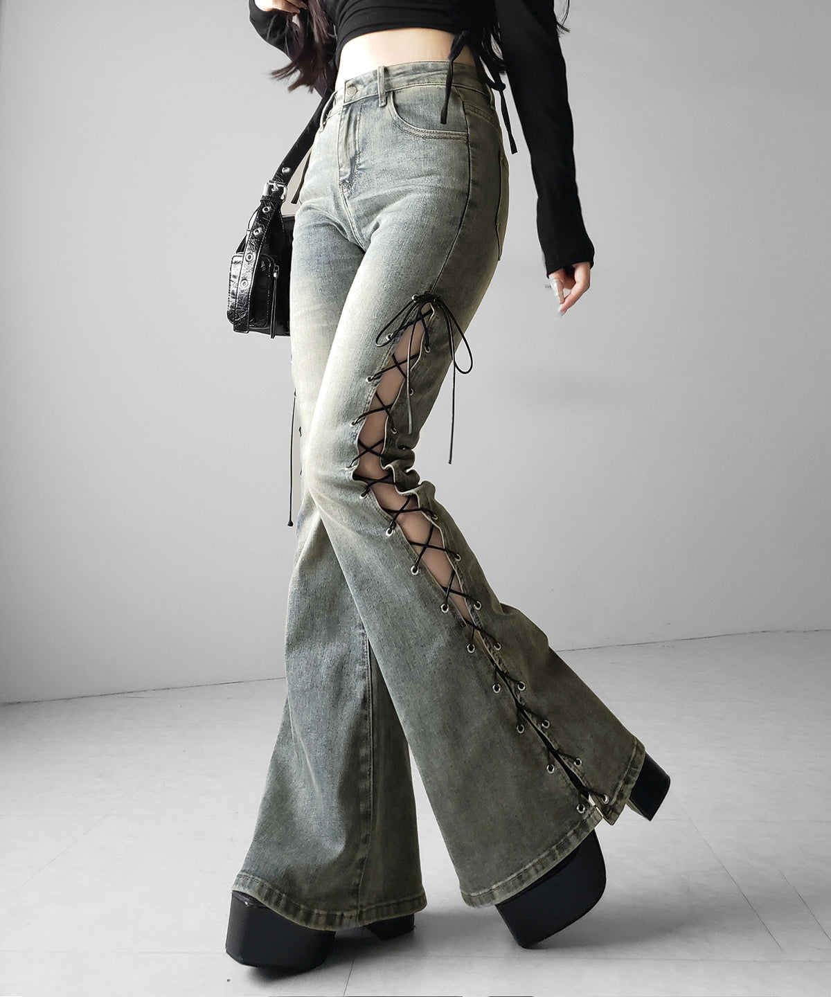 レースアップカットアウトストレッチフレアデニム / lace up cutout stretch flare denim