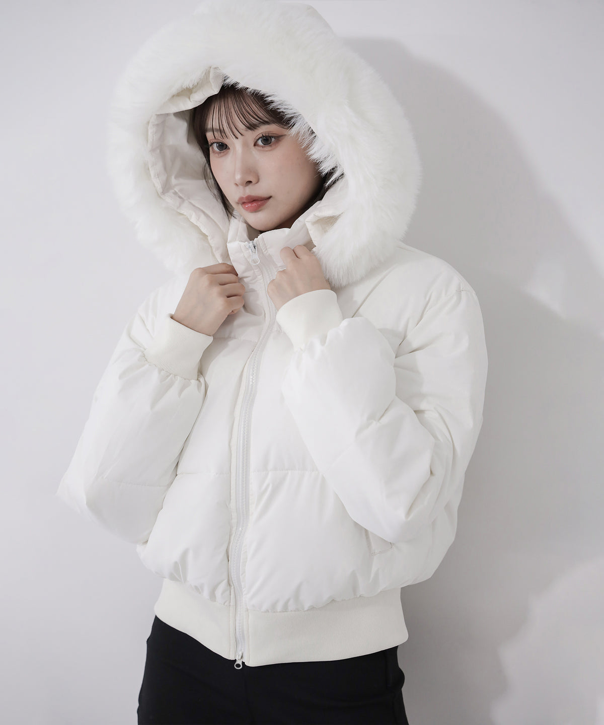 【 フード取り外し可能2WAY 】フェイクファーフードショート中綿ジャケット / 2WAY fake fur hoodie short fake down jacket
