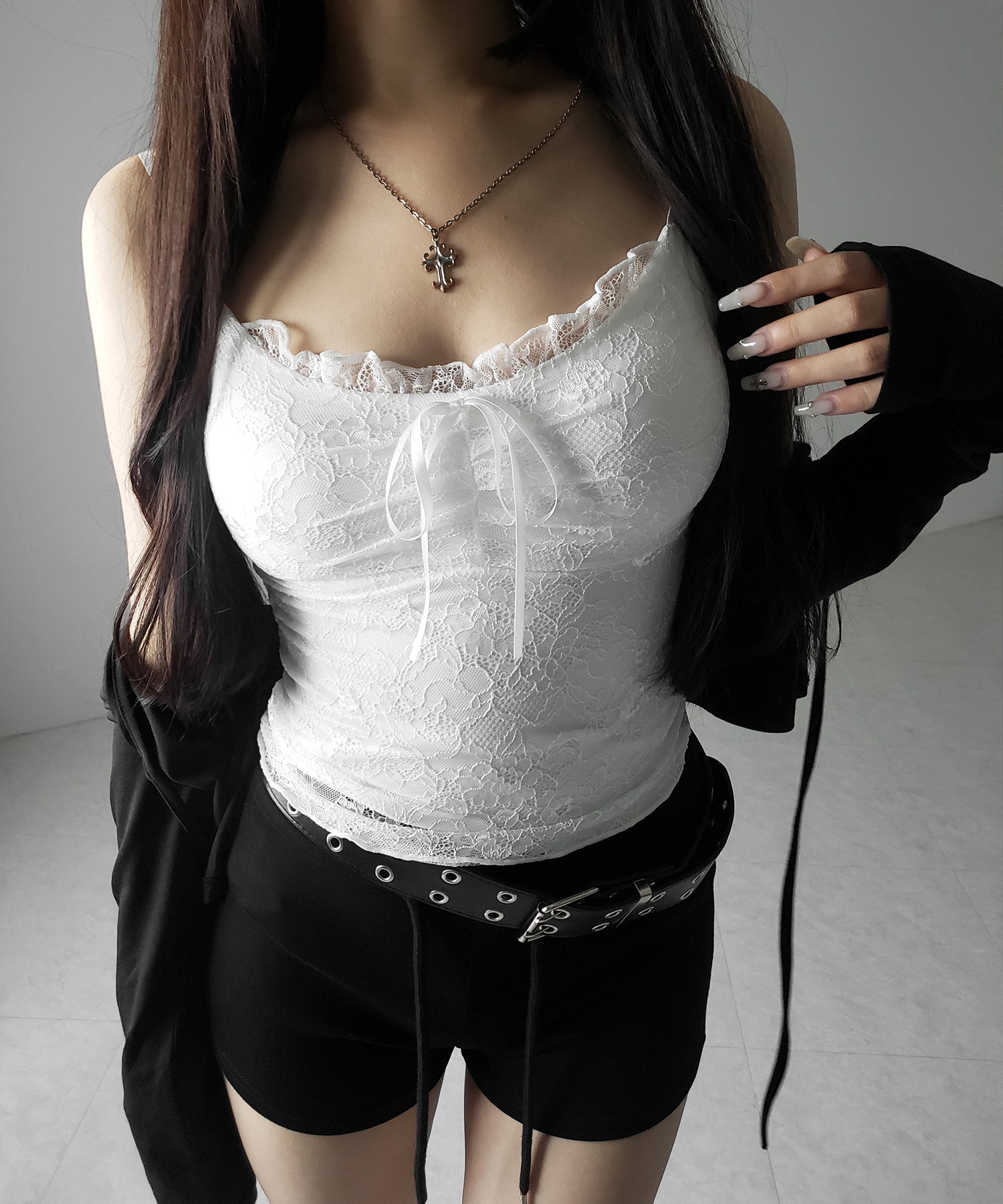 【 2color 】フロントリボンレースレイヤードキャミソール / front ribbon lace layered camisole