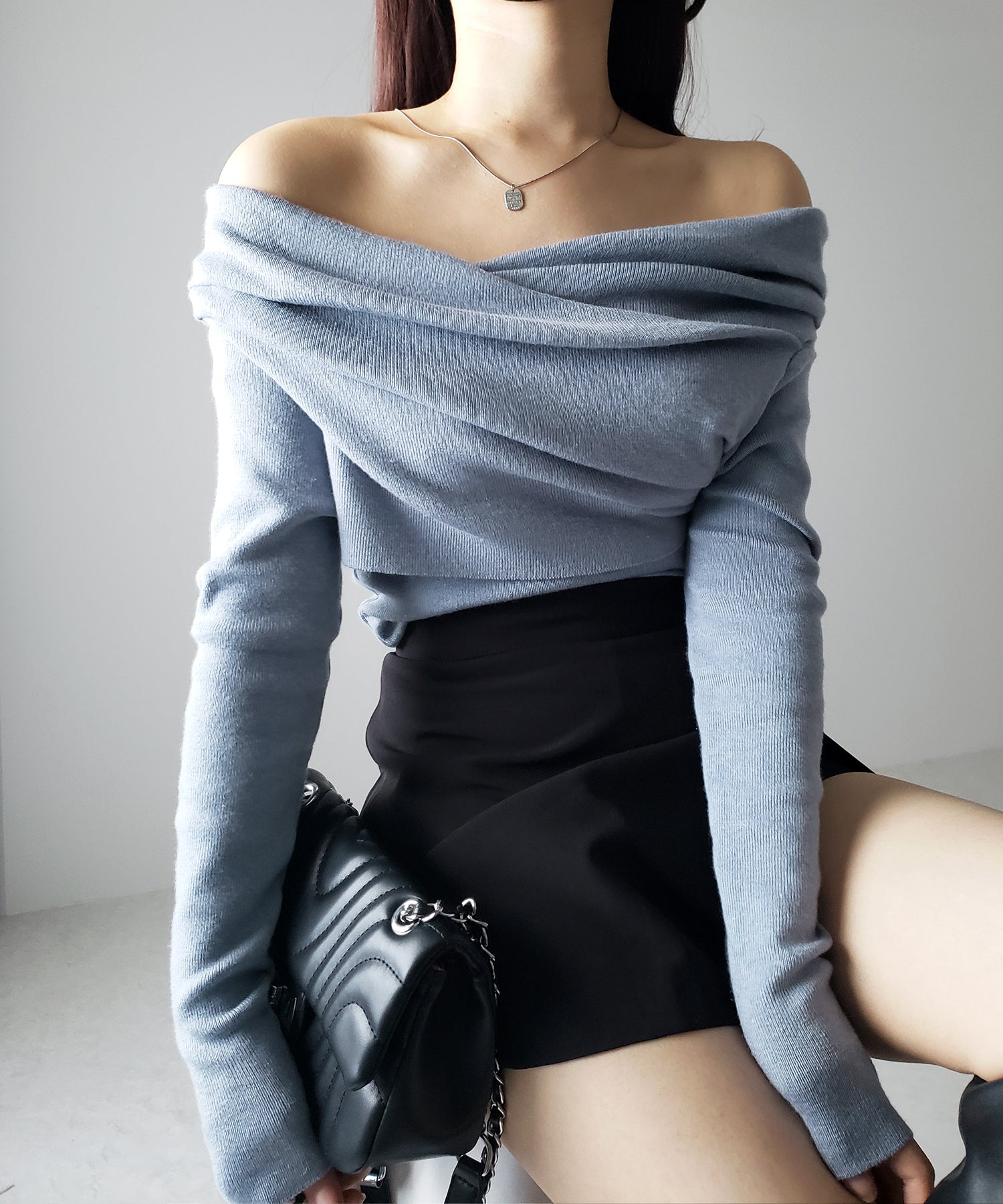 タックデザインドレープオフショルダーリブニット