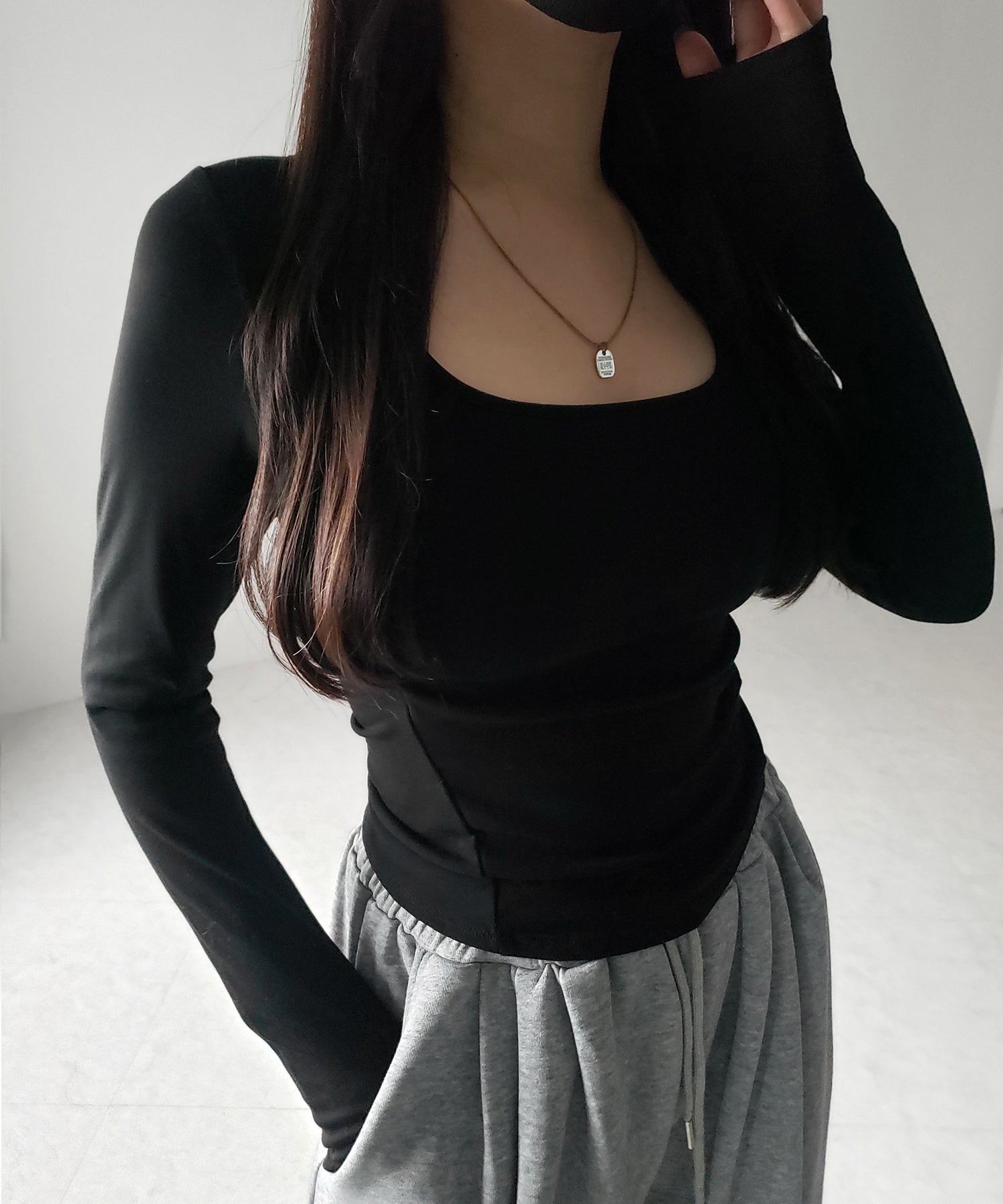 【 裏起毛 / カップ付き 】スクエアネックスリムカットソートップス