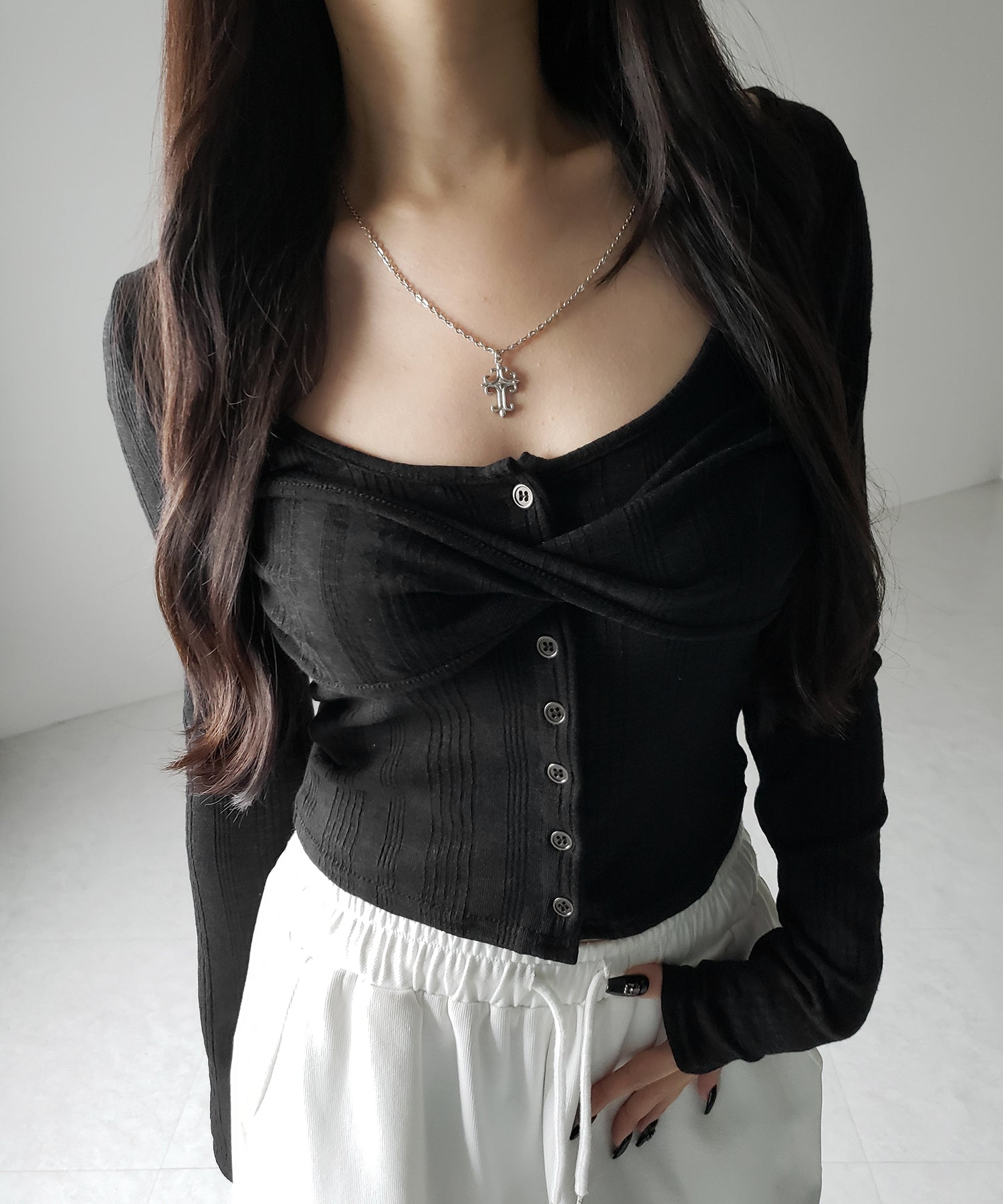 【 3color 】フロントボタンオープンネックリブカットソートップス / front button open neck ribbed cutsew tops