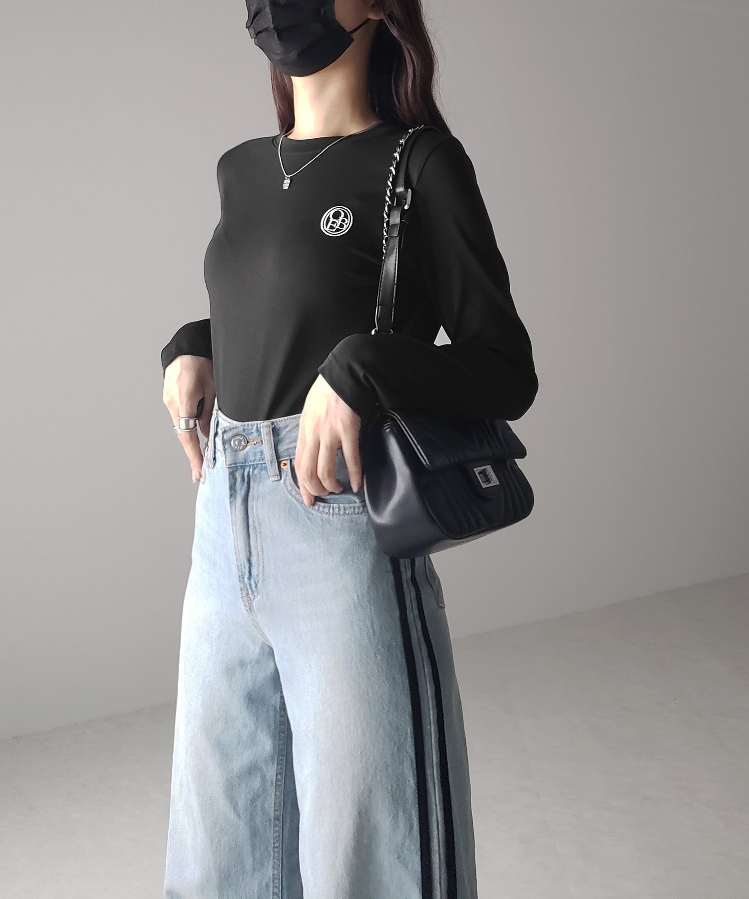 OBE刺繍 ミニロゴ長袖Tシャツ【 韓国製 】