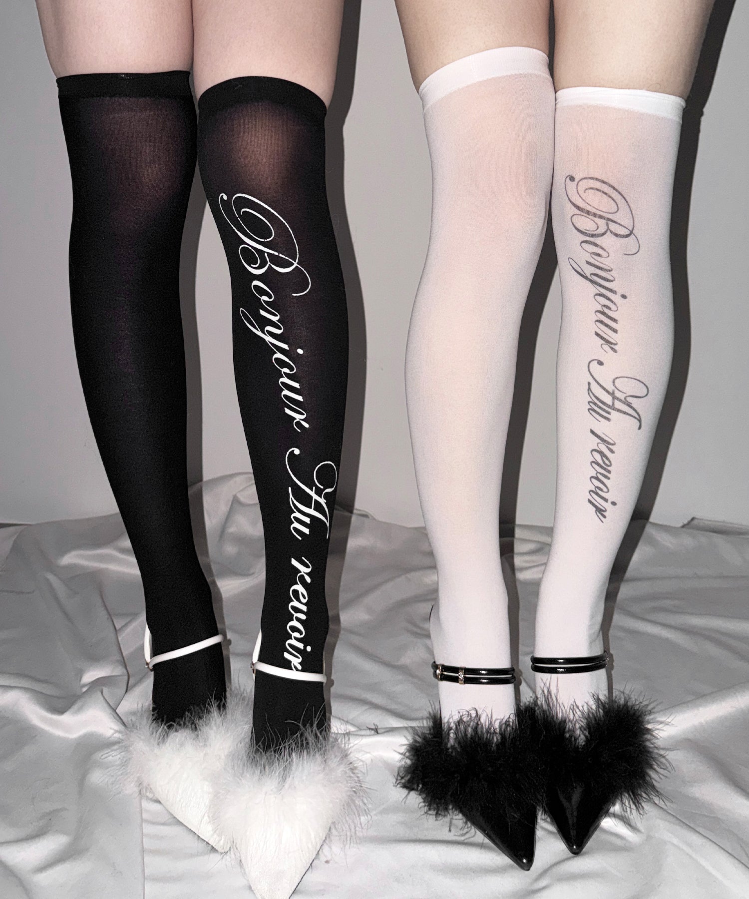 【 選べる3柄アソート 】レタリングロゴシアーニーハイソックス / lettering logo sheer knee high socks