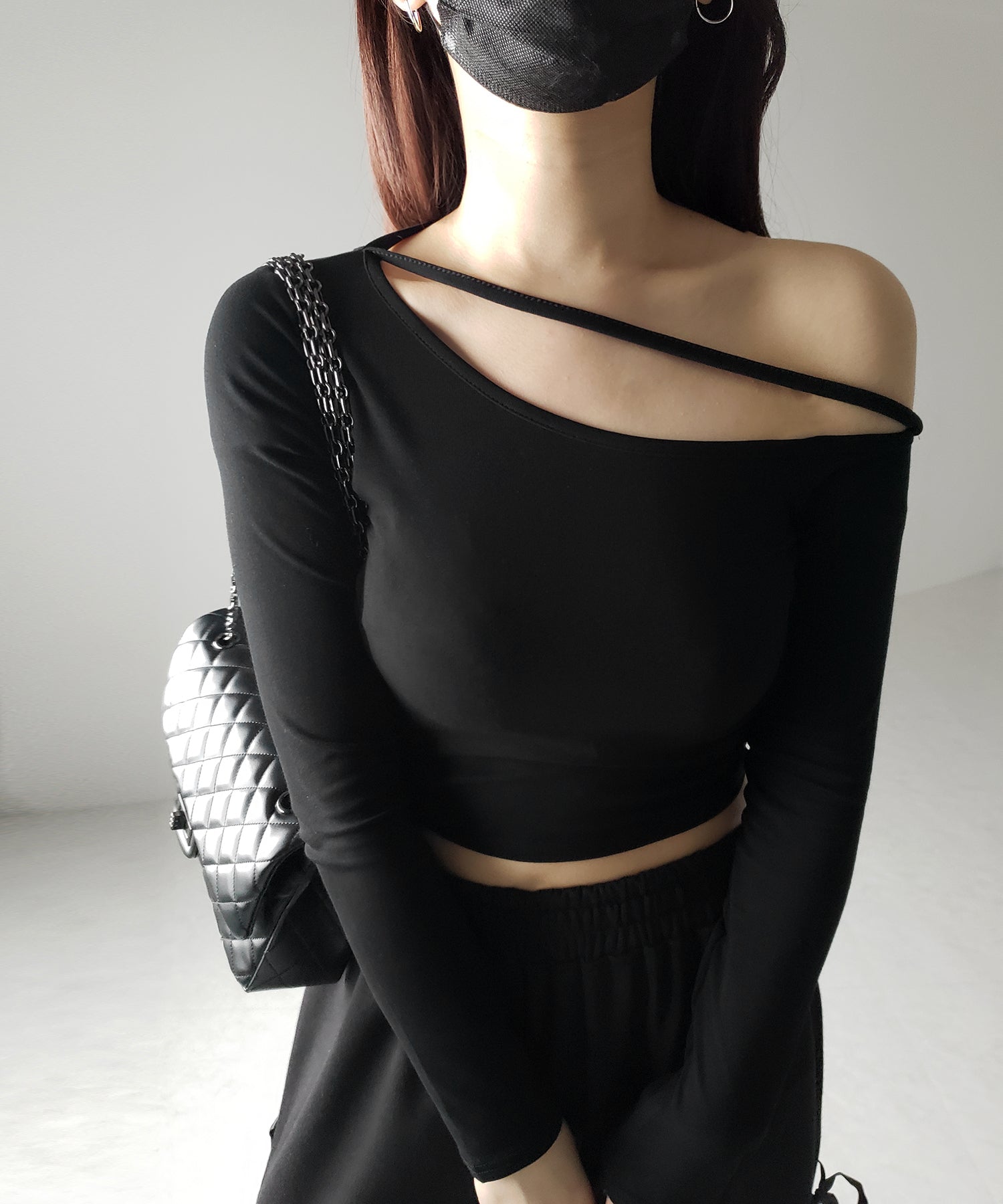 【 3color 】ストラップワンショルダーショートカットソートップス / strap one shoulder short cutsew tops
