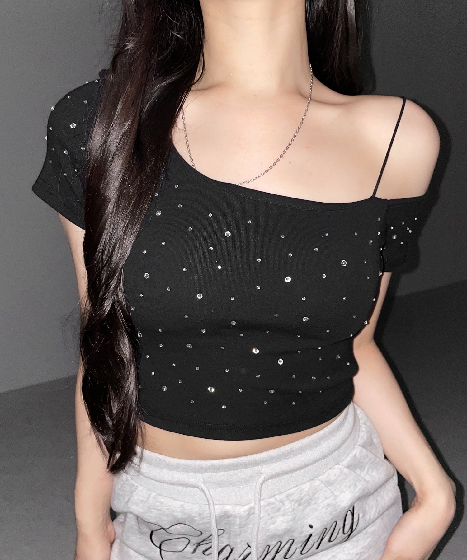 ラインストーンワンショルダーショートTシャツ / Rhine stone one shoulder short T-shirts