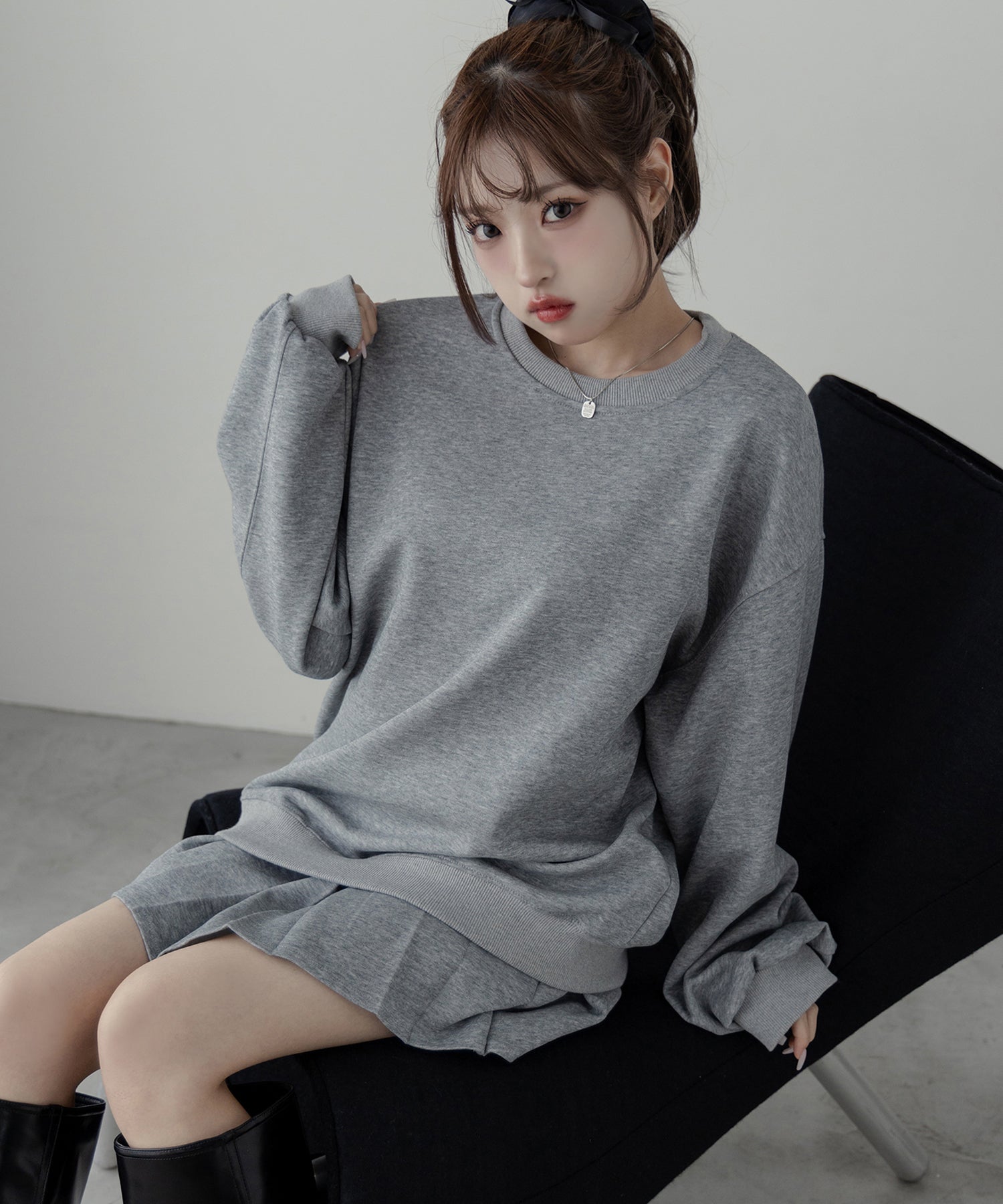【 セットアップ 】オーバースウェットトップス + プリーツミニスカート SET / oversweat tops + pleated mini skirt SET