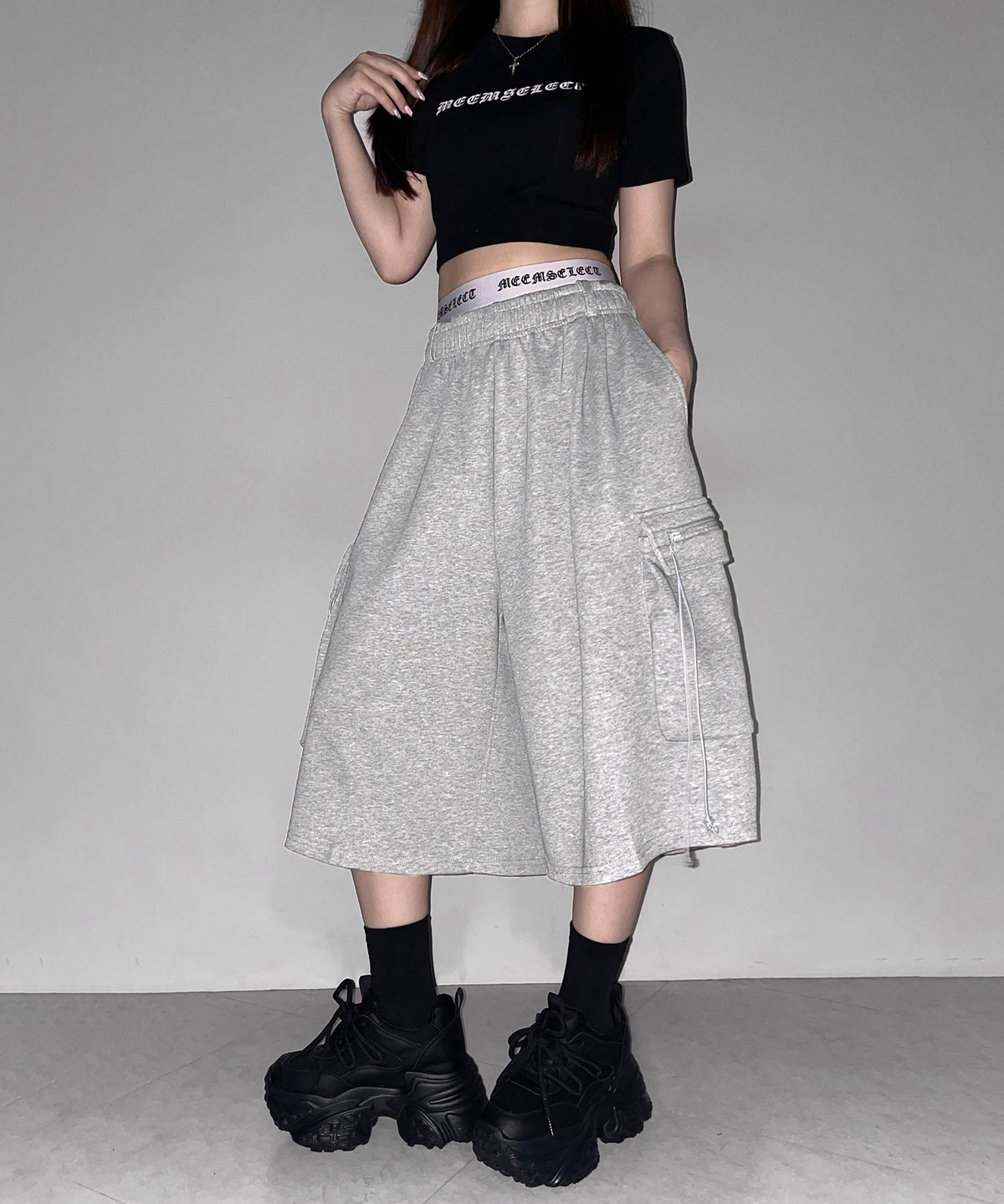 タックワイドカーゴスウェットハーフパンツ / tuck wide cargo sweat half pants