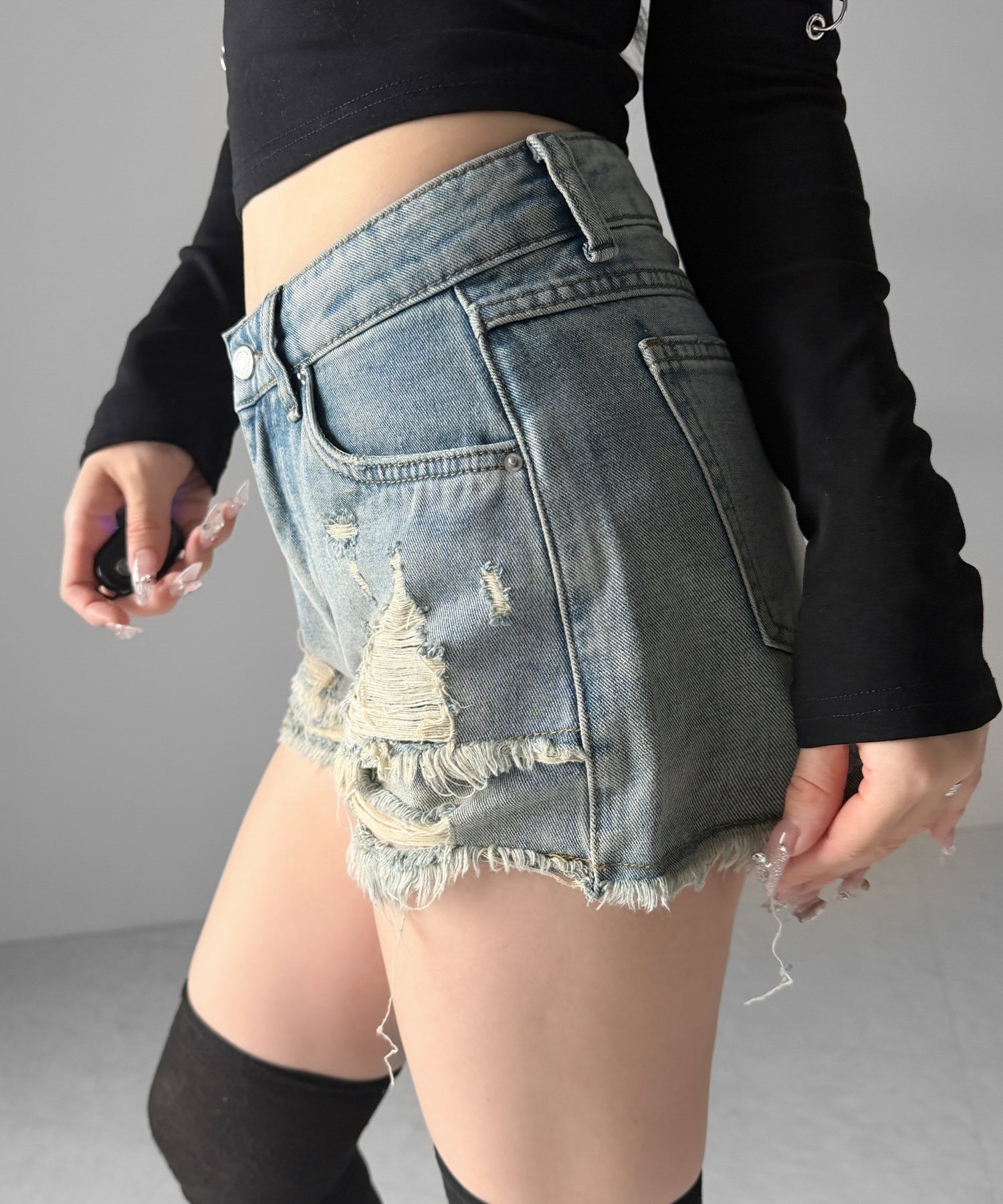 クラッシュダメージダブルフリンジデニムショートパンツ/crash damage double fringe denim short pants