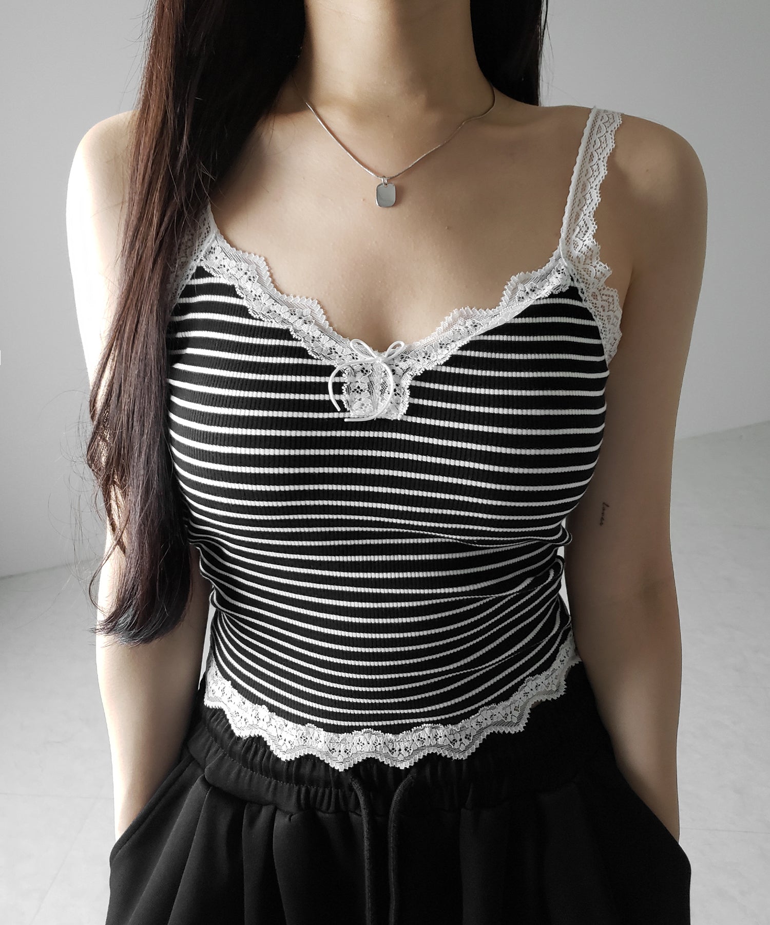 【 3color 】バイカラーレースクロップドリブキャミソール / bicolor lace cropped rib camisole