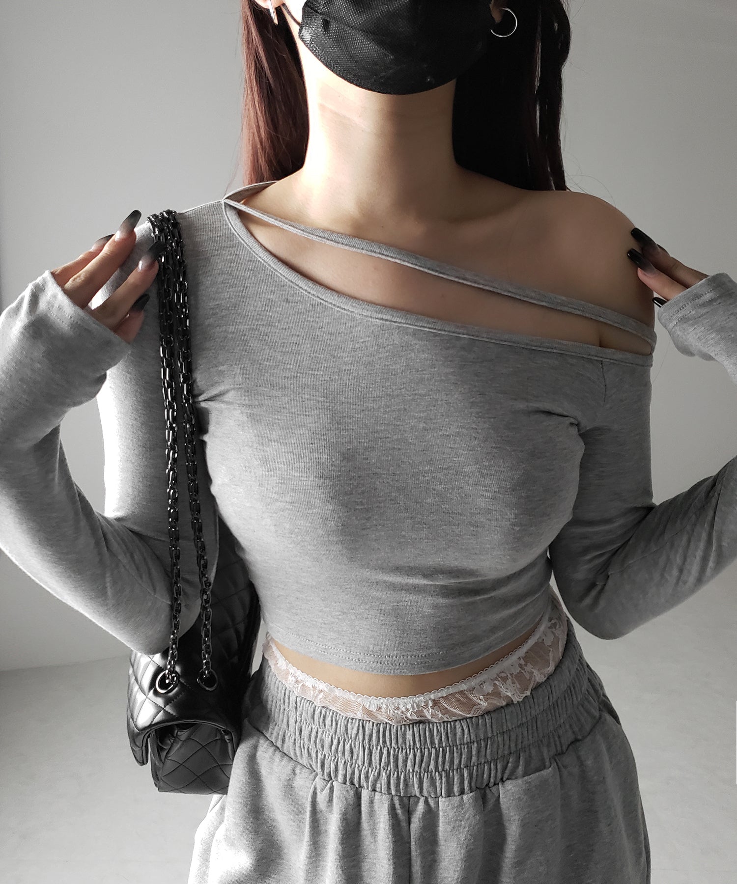 【 3color 】ストラップワンショルダーショートカットソートップス / strap one shoulder short cutsew tops