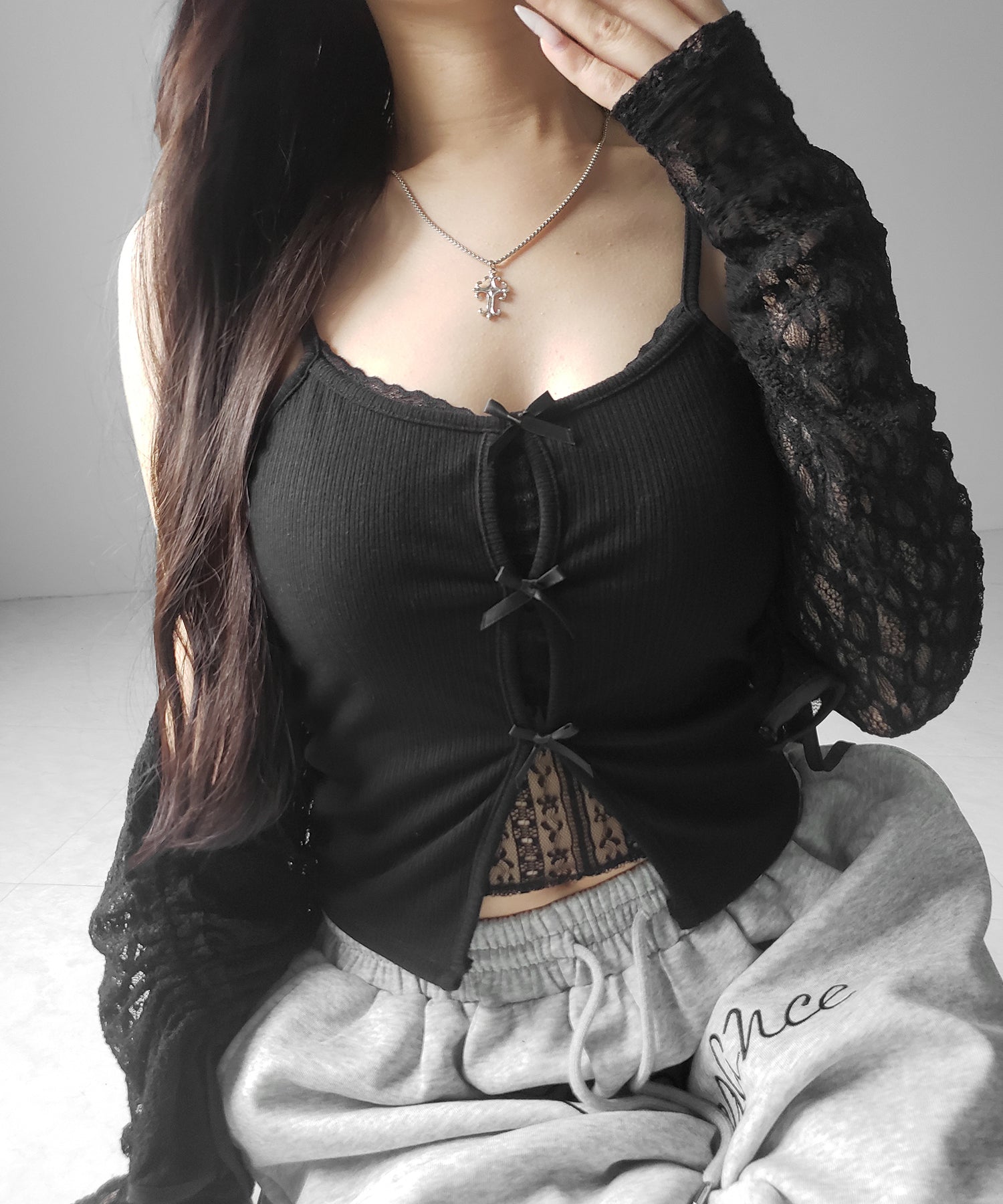 フロントリボンレースレイヤードリブキャミソール /Front ribbon lace layered ribbed camisole
