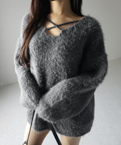 クロスストラップカットアウトルーズシャギーニット