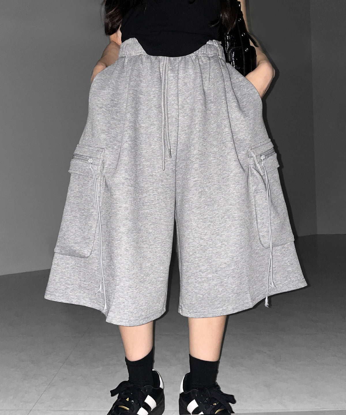 タックワイドカーゴスウェットハーフパンツ / tuck wide cargo sweat half pants