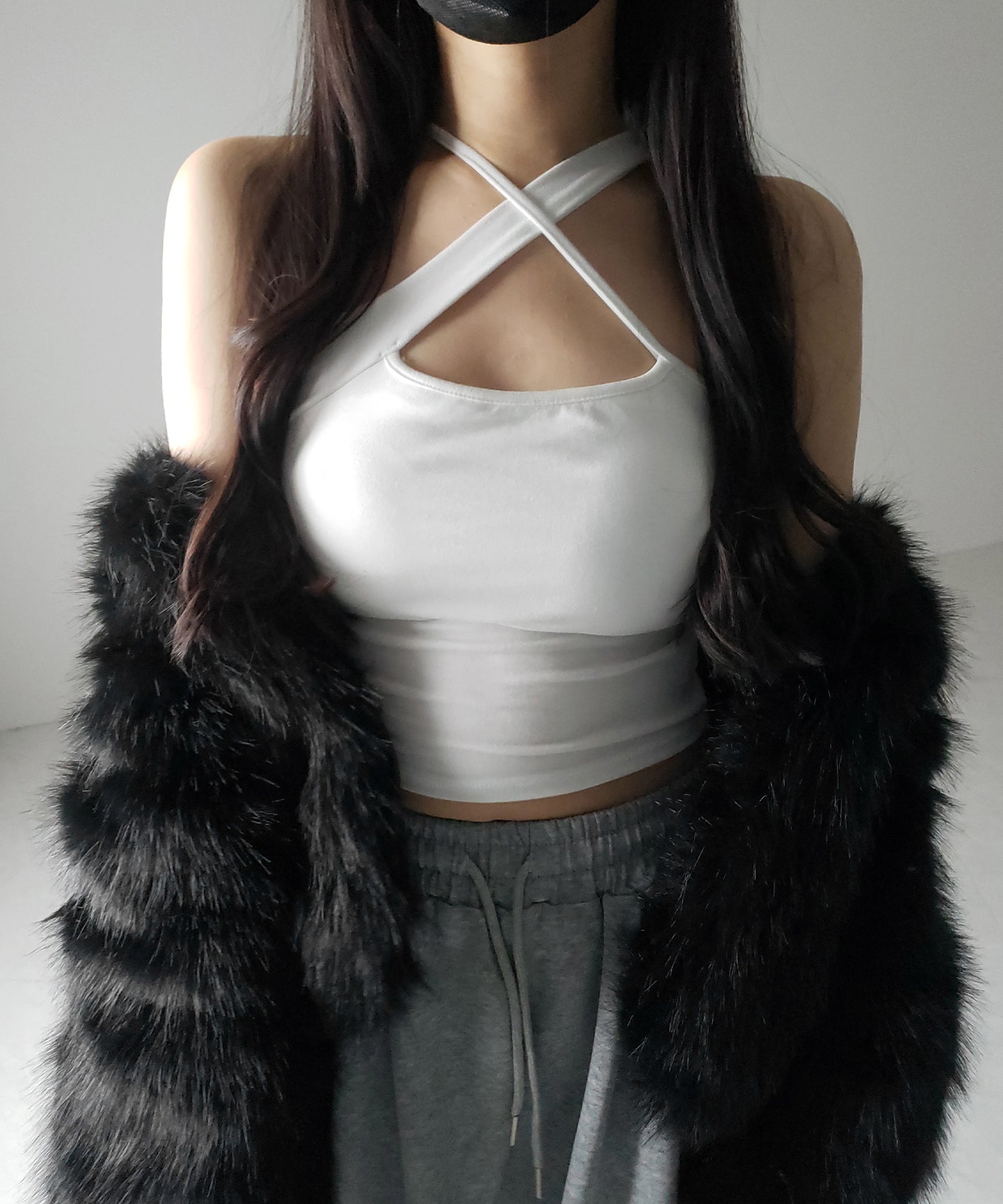 【 3color / カップ付 】クロスネックカットアウトキャミソール / cross neck cutout camisole