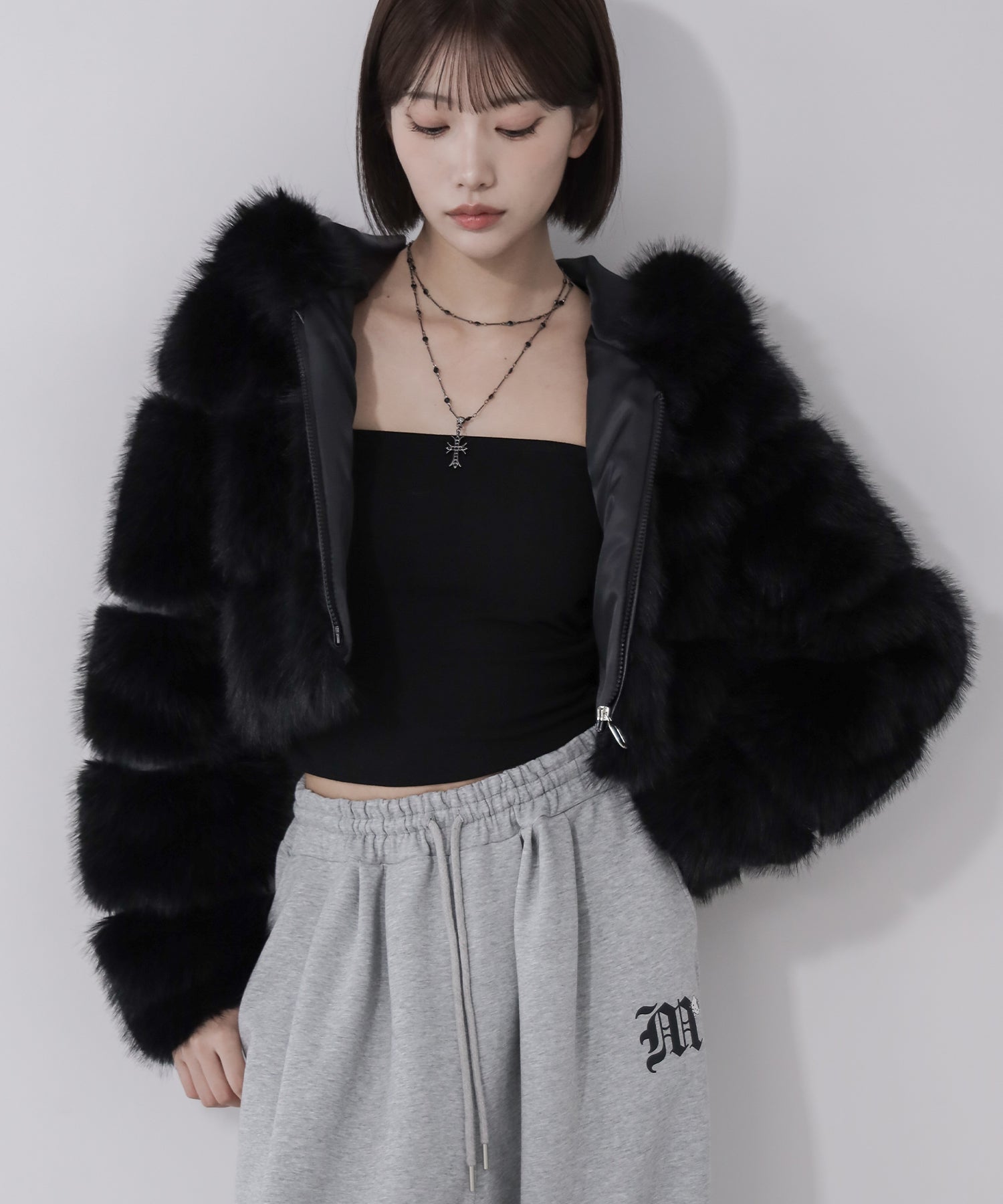 フェイクファーフーディショートコート / fake fur hoodie short coat